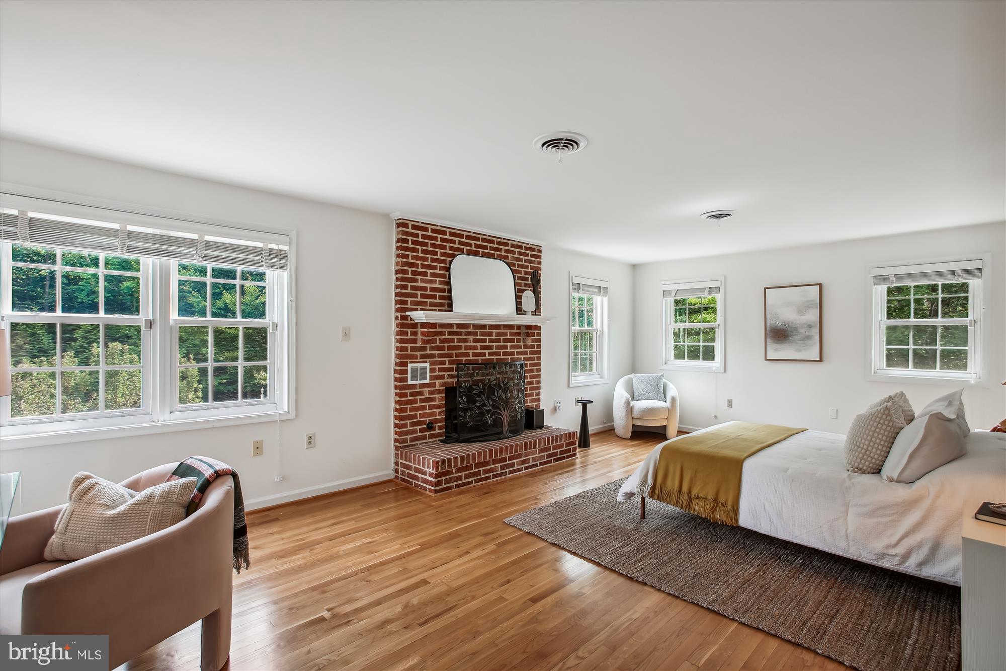 9111 MOUNTAIN VALLEY ROAD