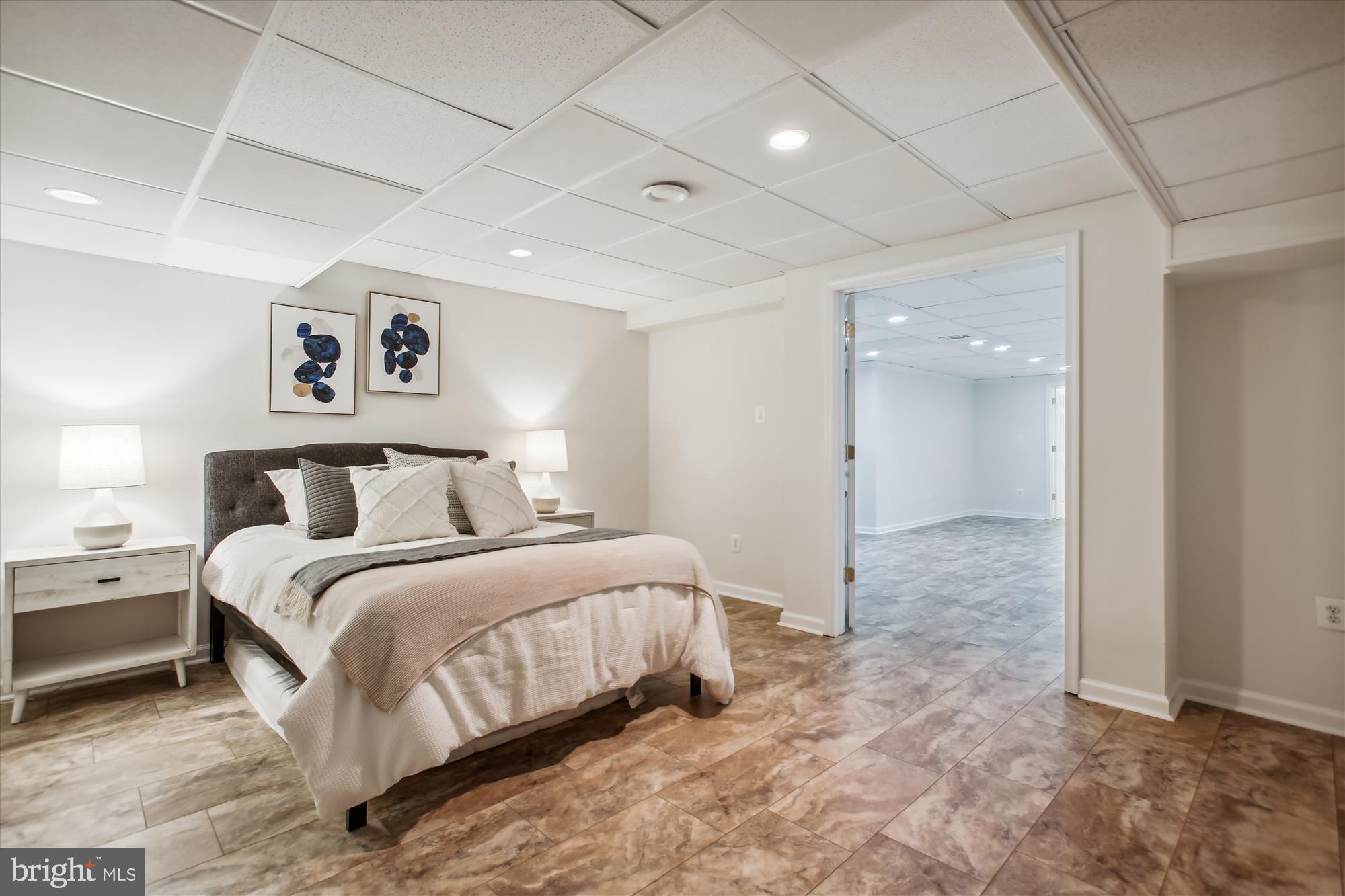 9111 MOUNTAIN VALLEY ROAD