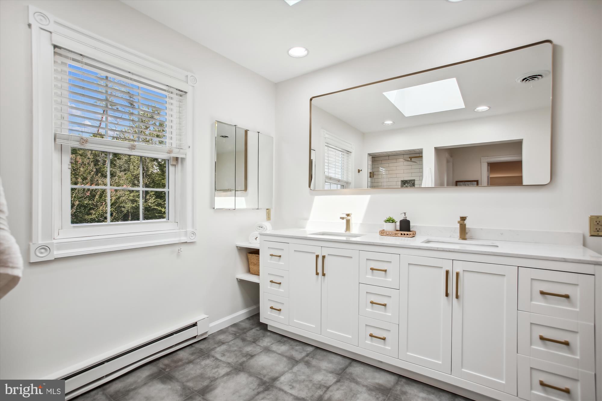 9111 MOUNTAIN VALLEY ROAD