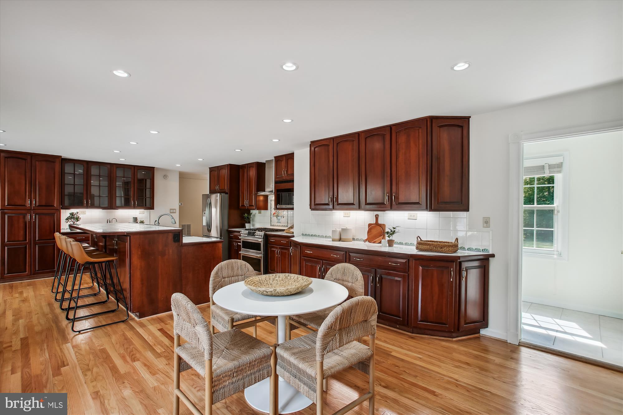 9111 MOUNTAIN VALLEY ROAD