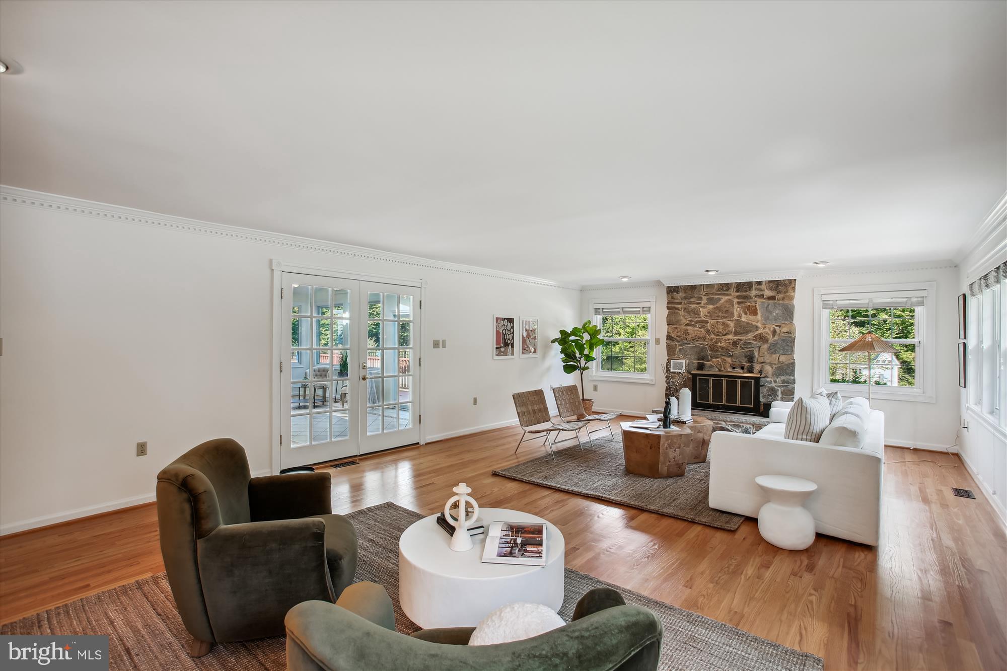 9111 MOUNTAIN VALLEY ROAD