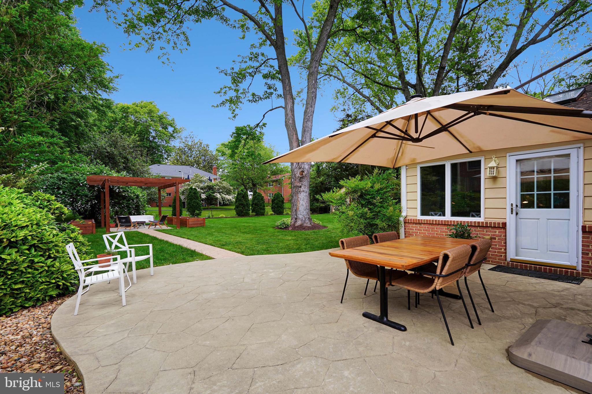 2302 WILKINSON PLACE