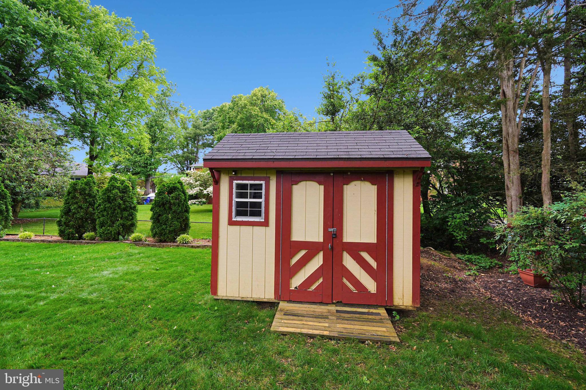 2302 WILKINSON PLACE