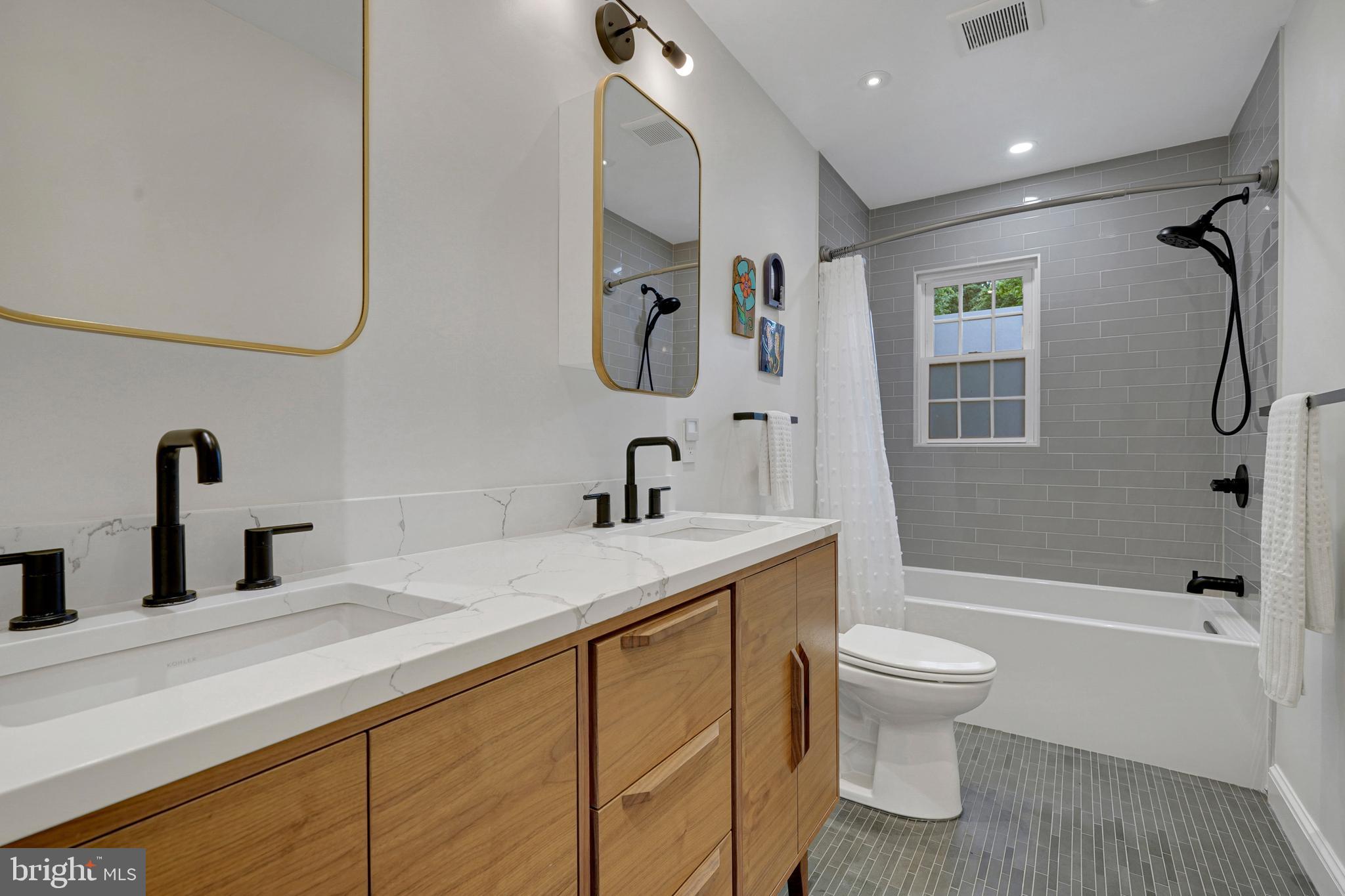 2302 WILKINSON PLACE