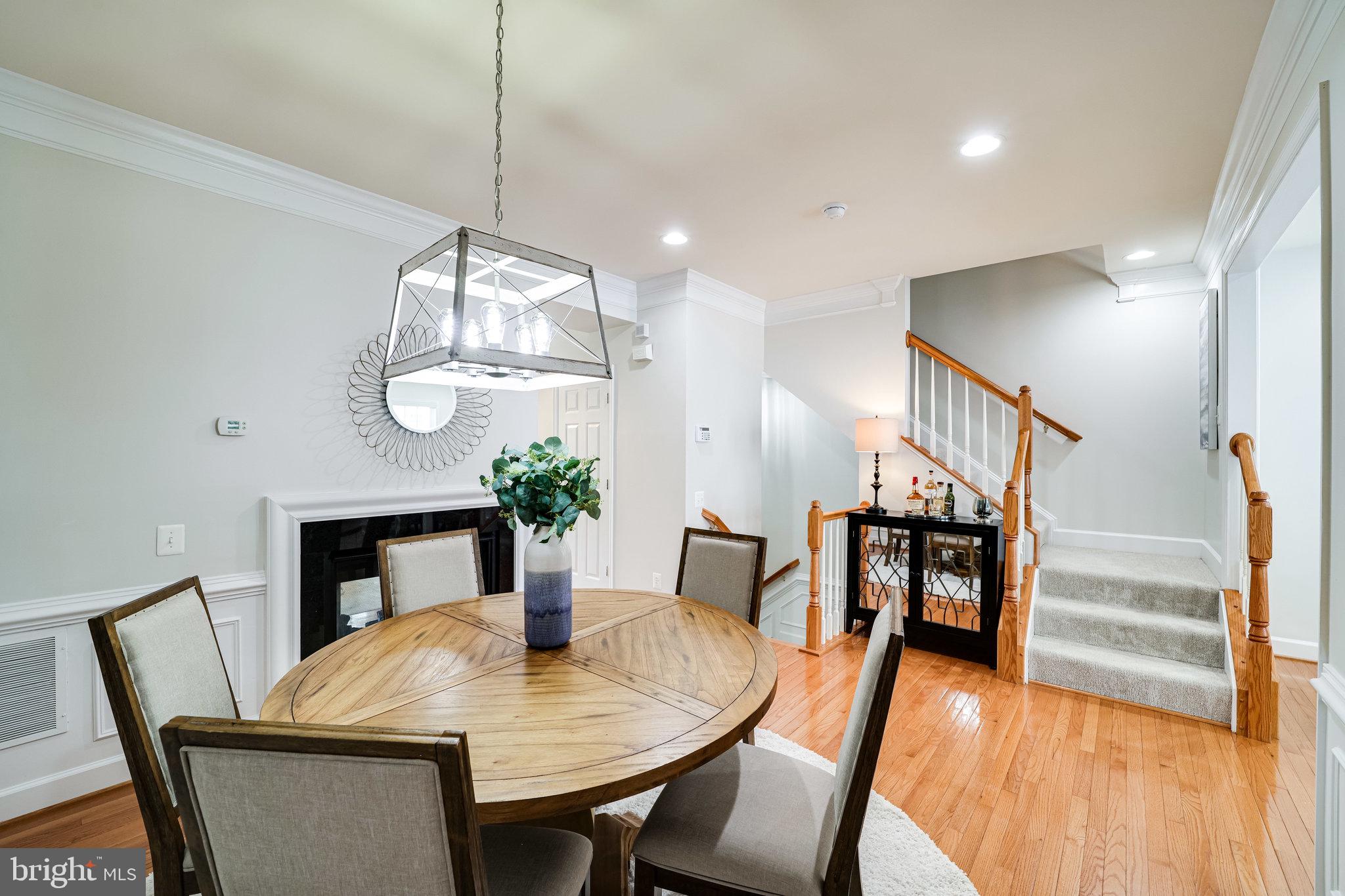 2417 HUNTINGTON PARK DRIVE