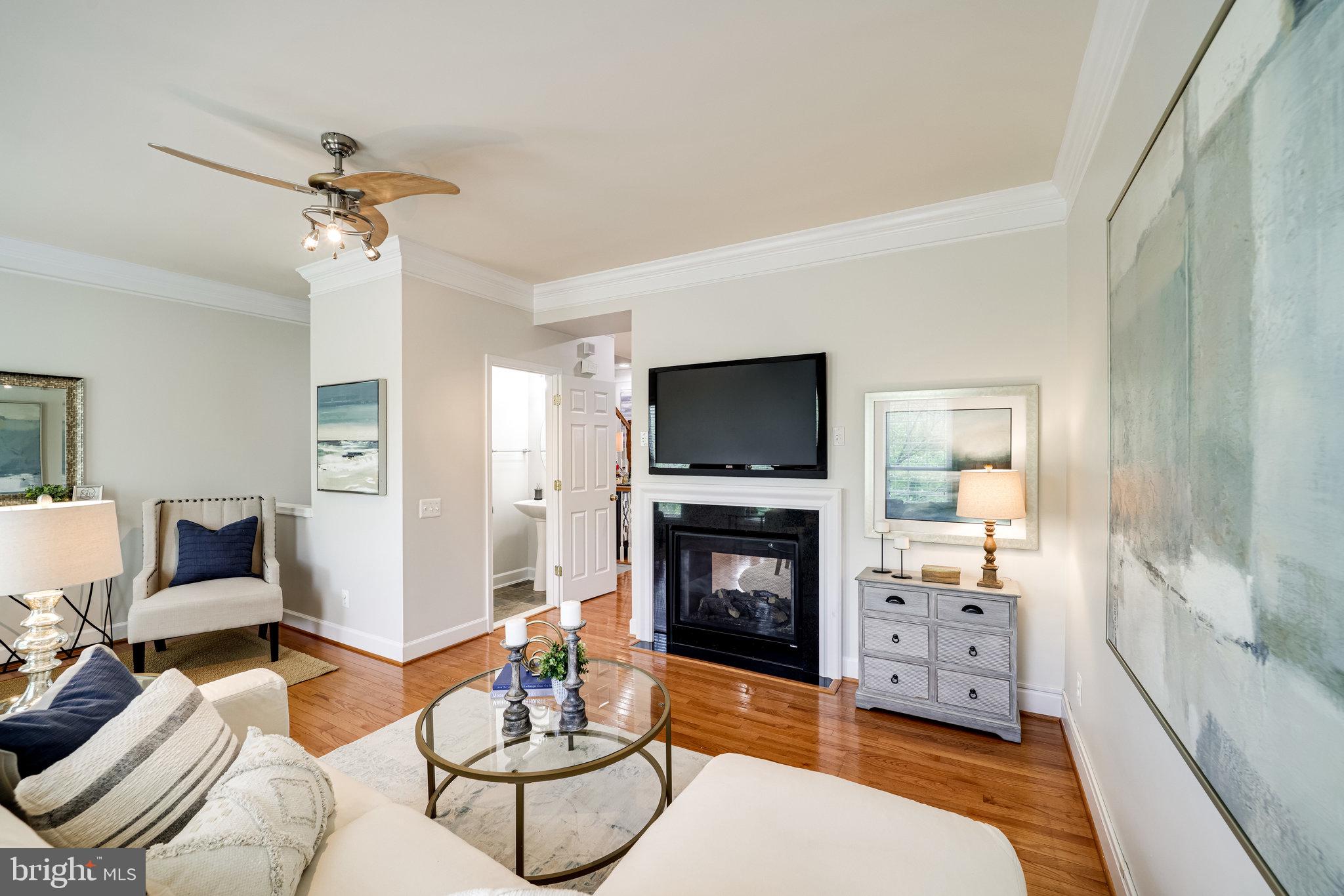 2417 HUNTINGTON PARK DRIVE
