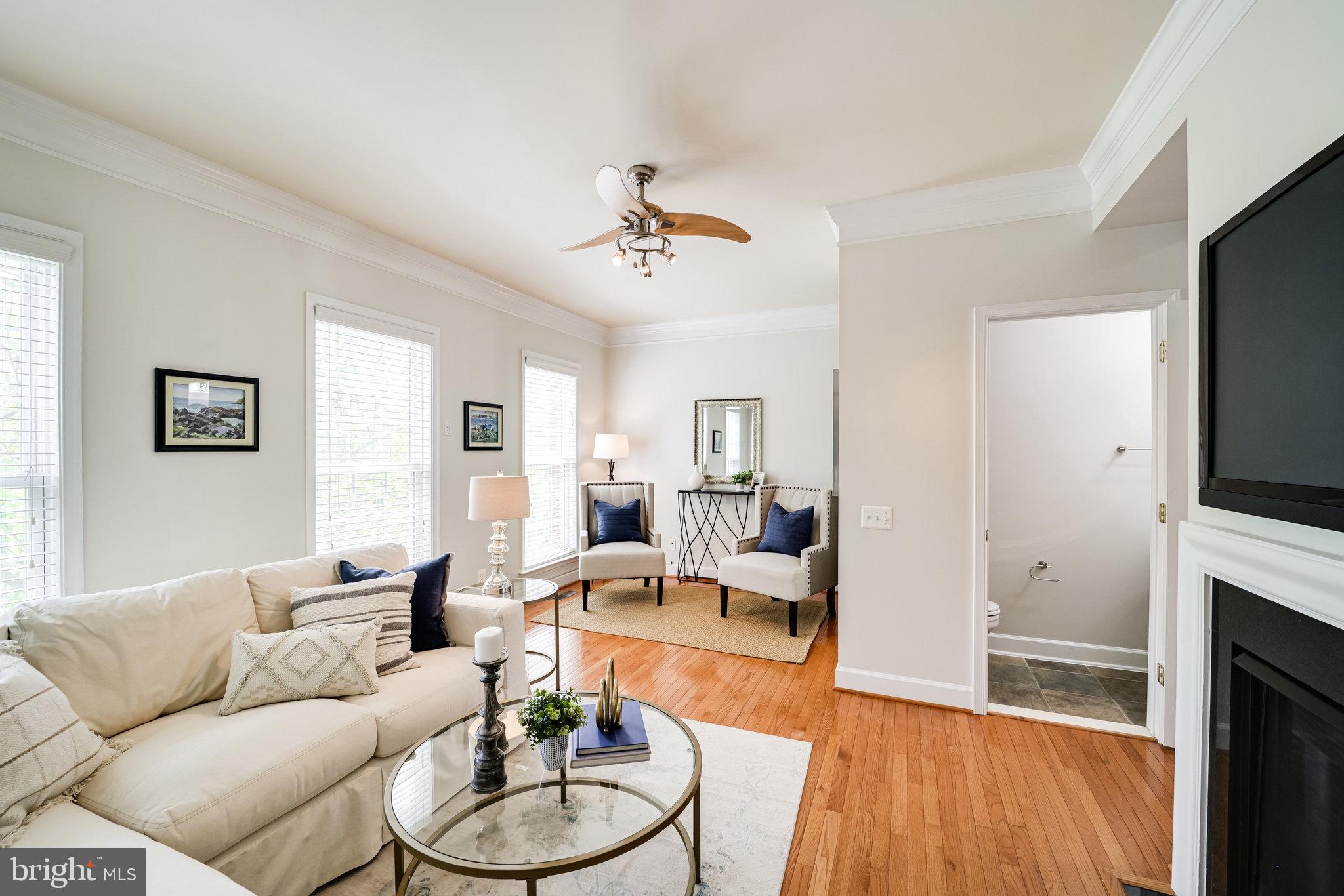 2417 HUNTINGTON PARK DRIVE