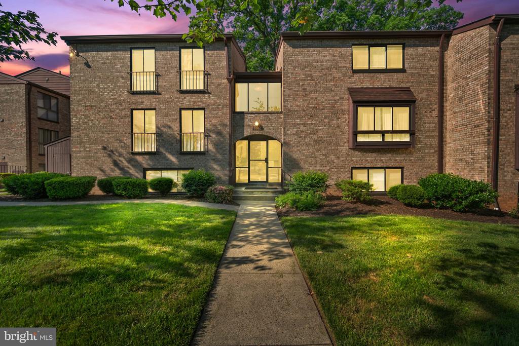 2002 COLTS NECK ROAD 1A