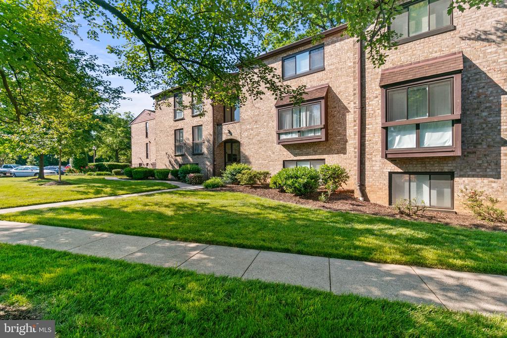 2002 COLTS NECK ROAD 1A