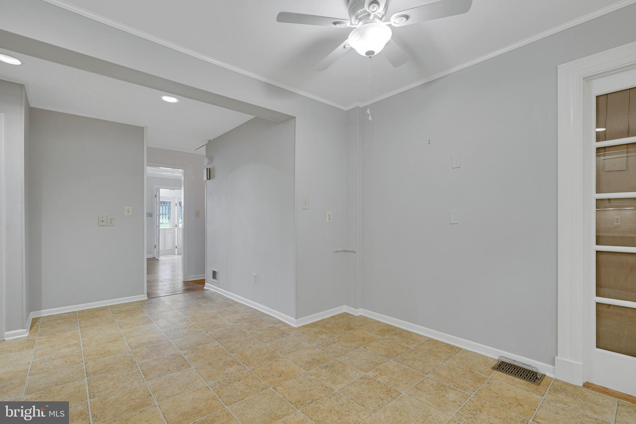 1712 COLLINGWOOD ROAD