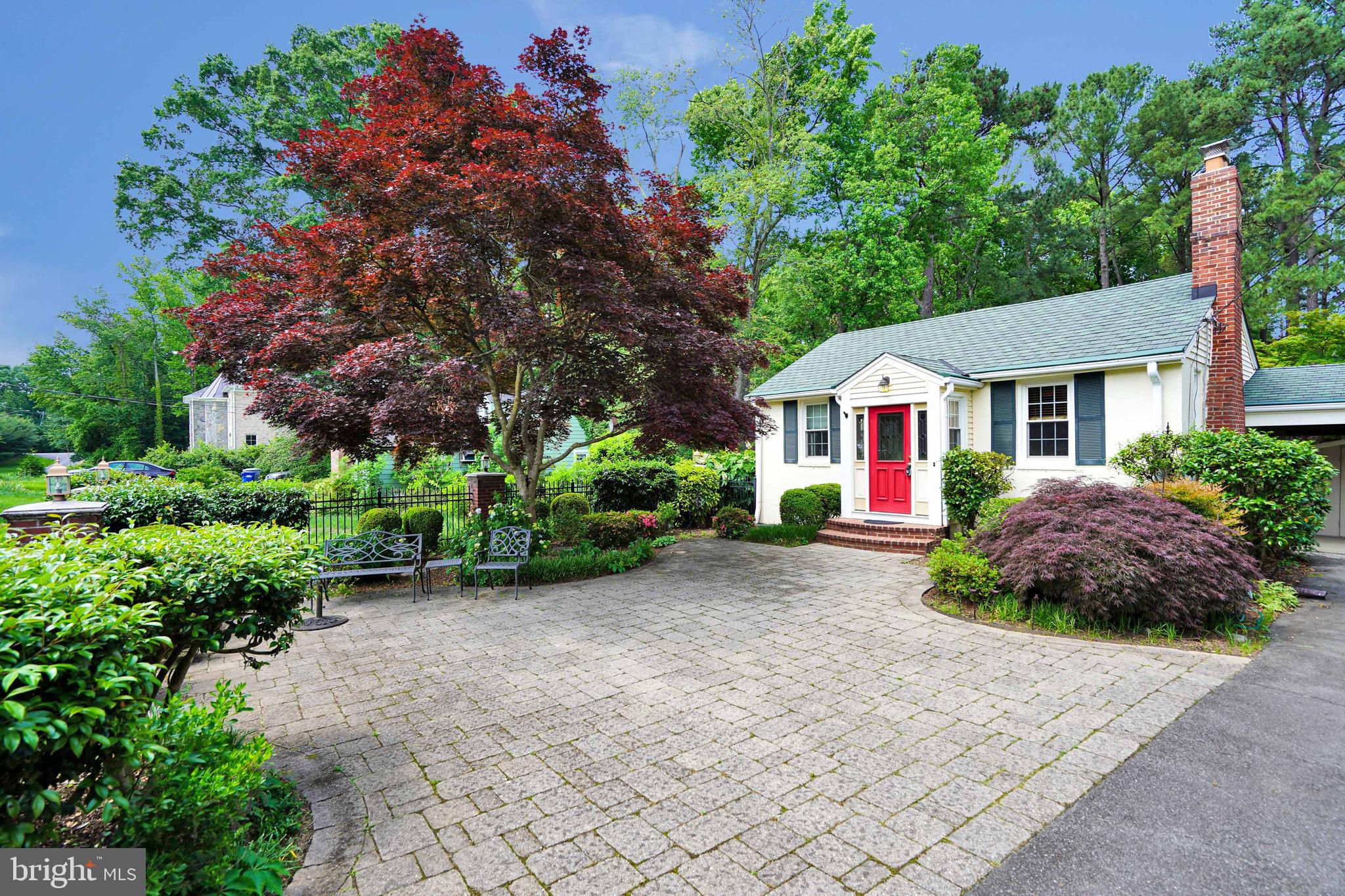 1712 COLLINGWOOD ROAD