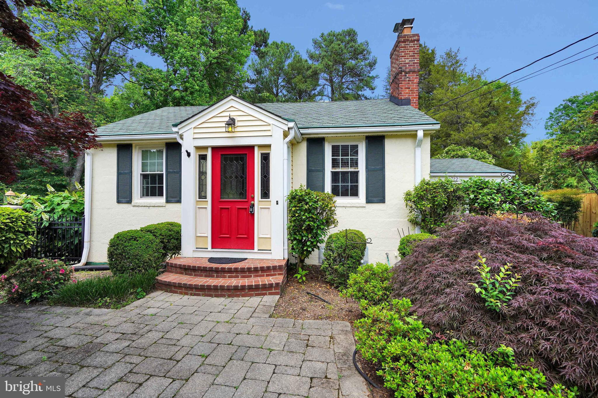 1712 COLLINGWOOD ROAD