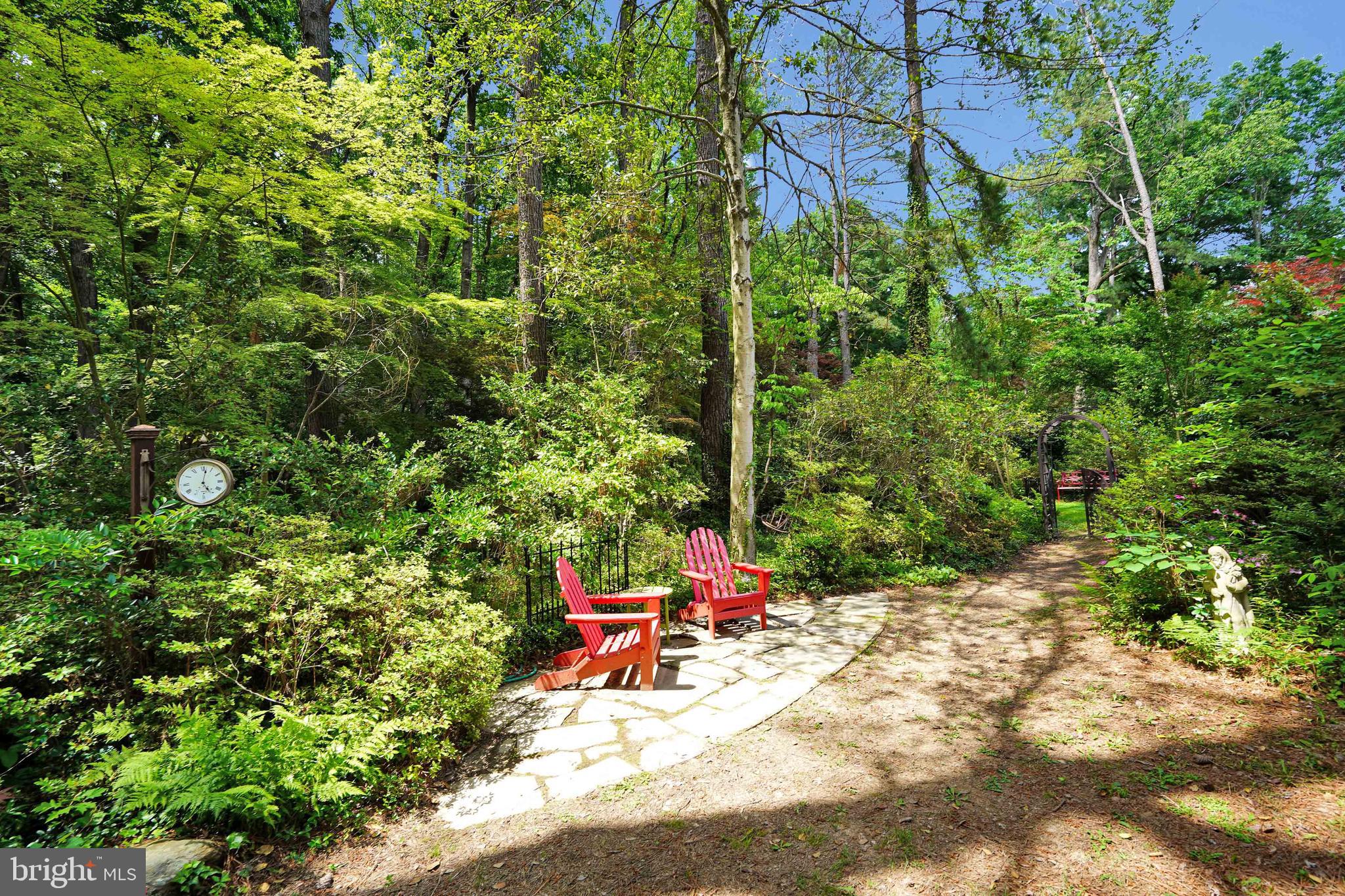 1712 COLLINGWOOD ROAD