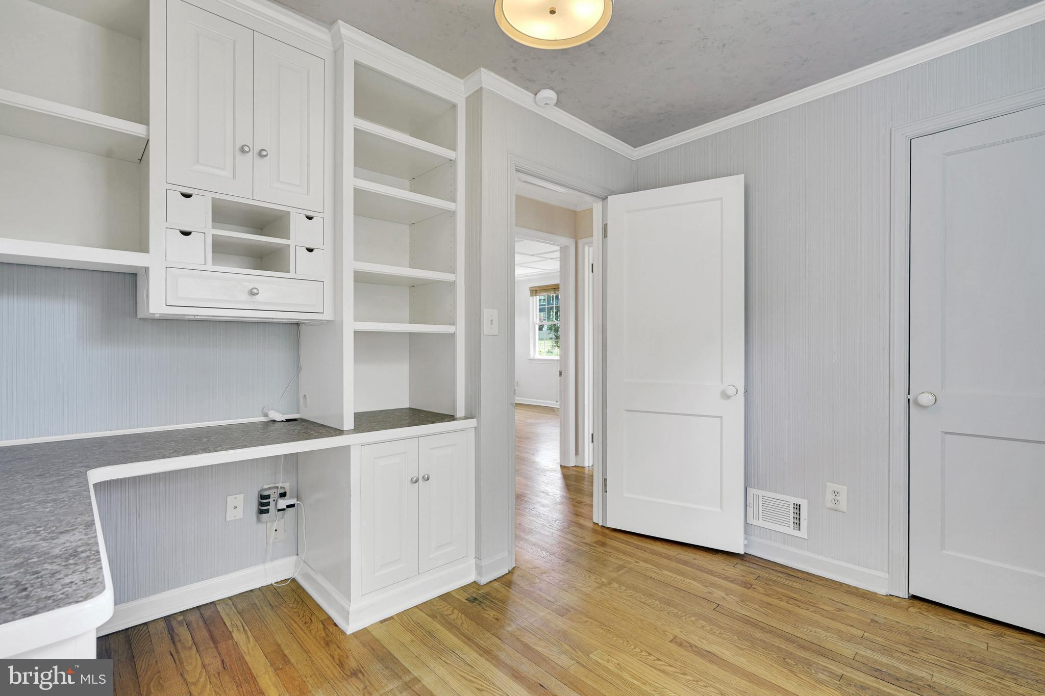 1712 COLLINGWOOD ROAD
