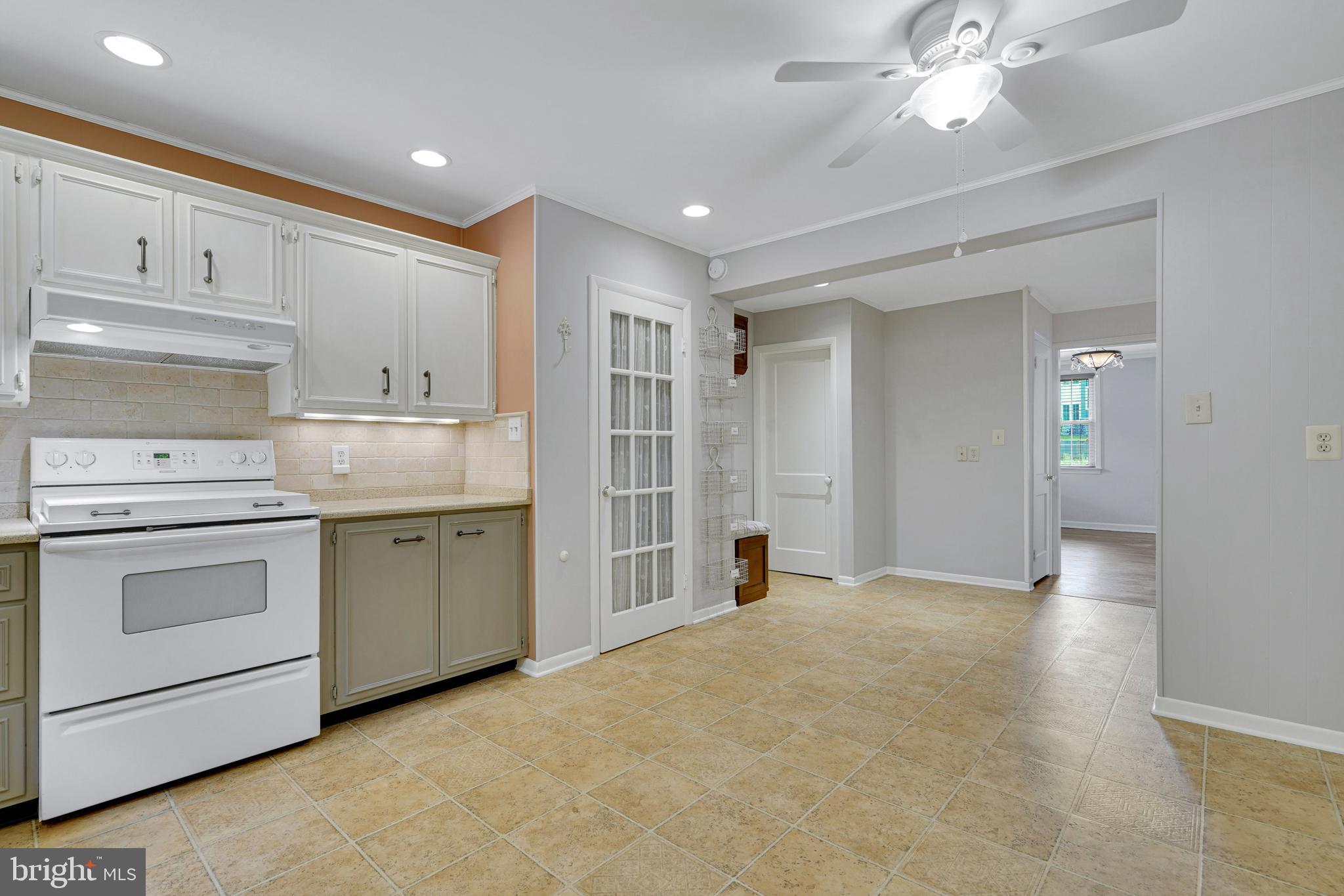 1712 COLLINGWOOD ROAD