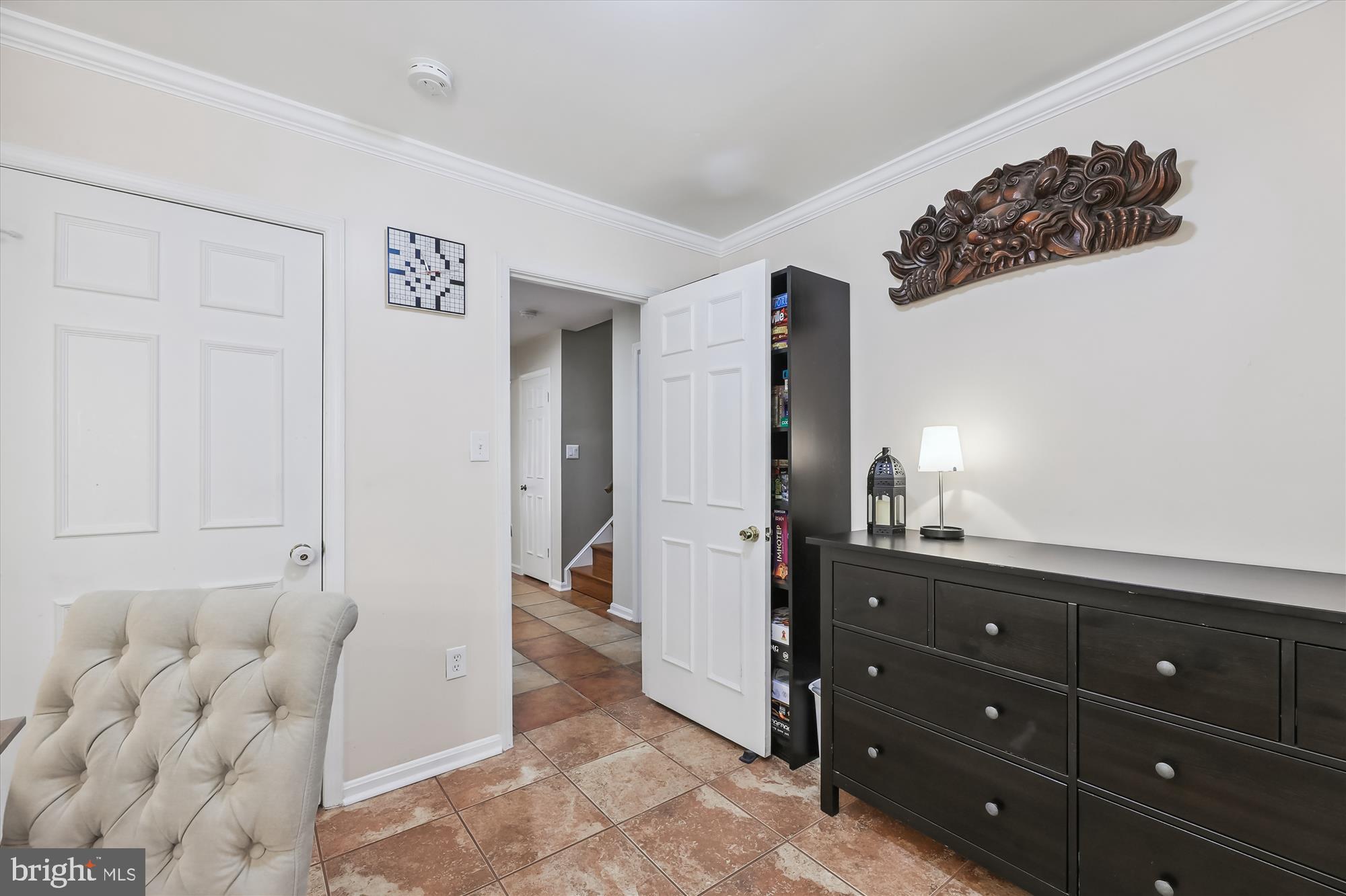 5860 LANGTON DRIVE