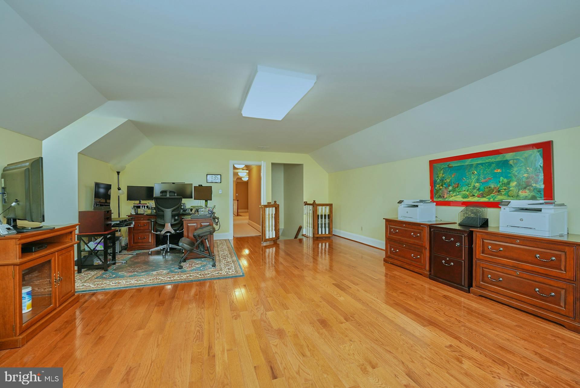 3016 WEBER PLACE