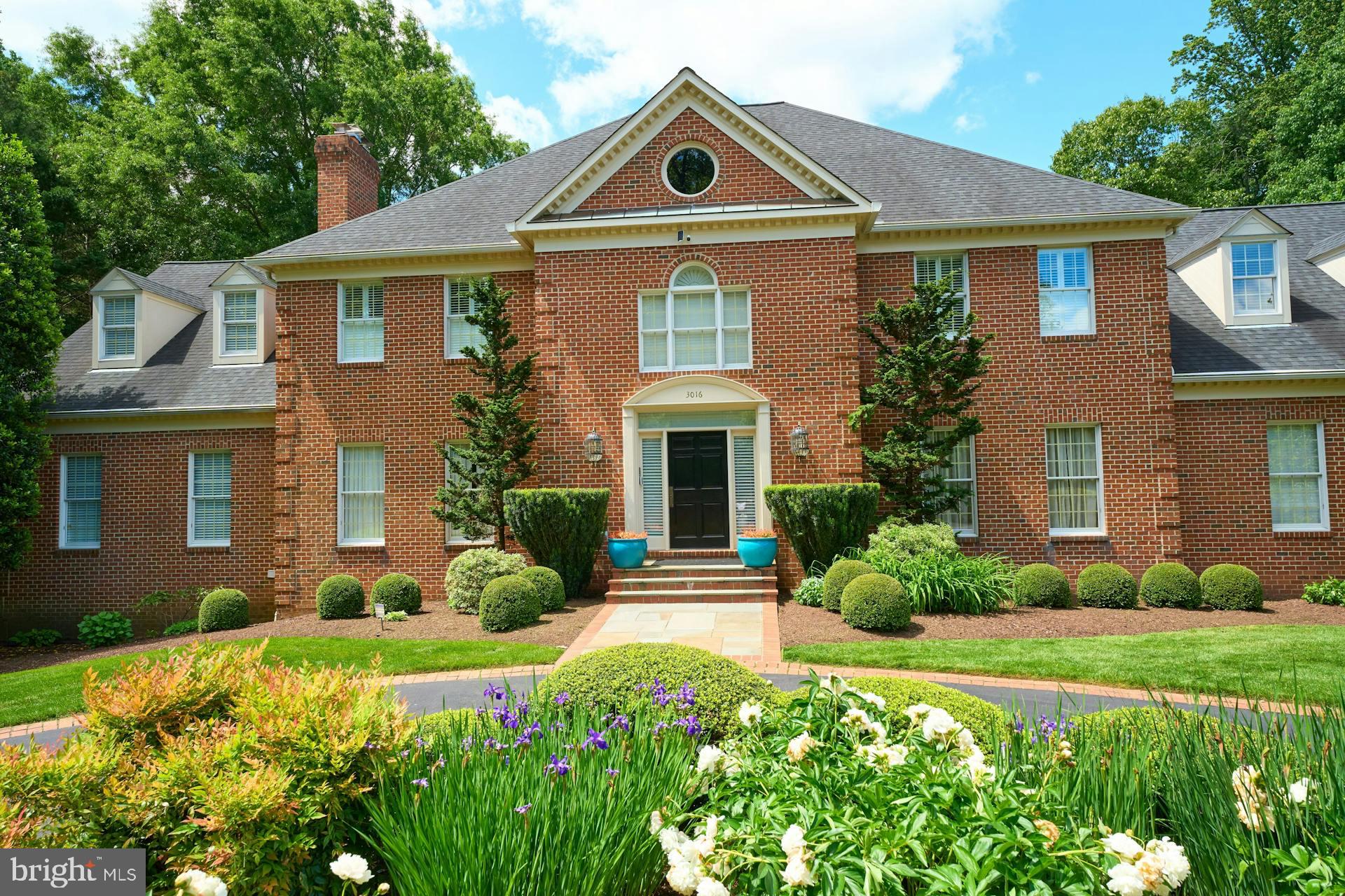 3016 WEBER PLACE