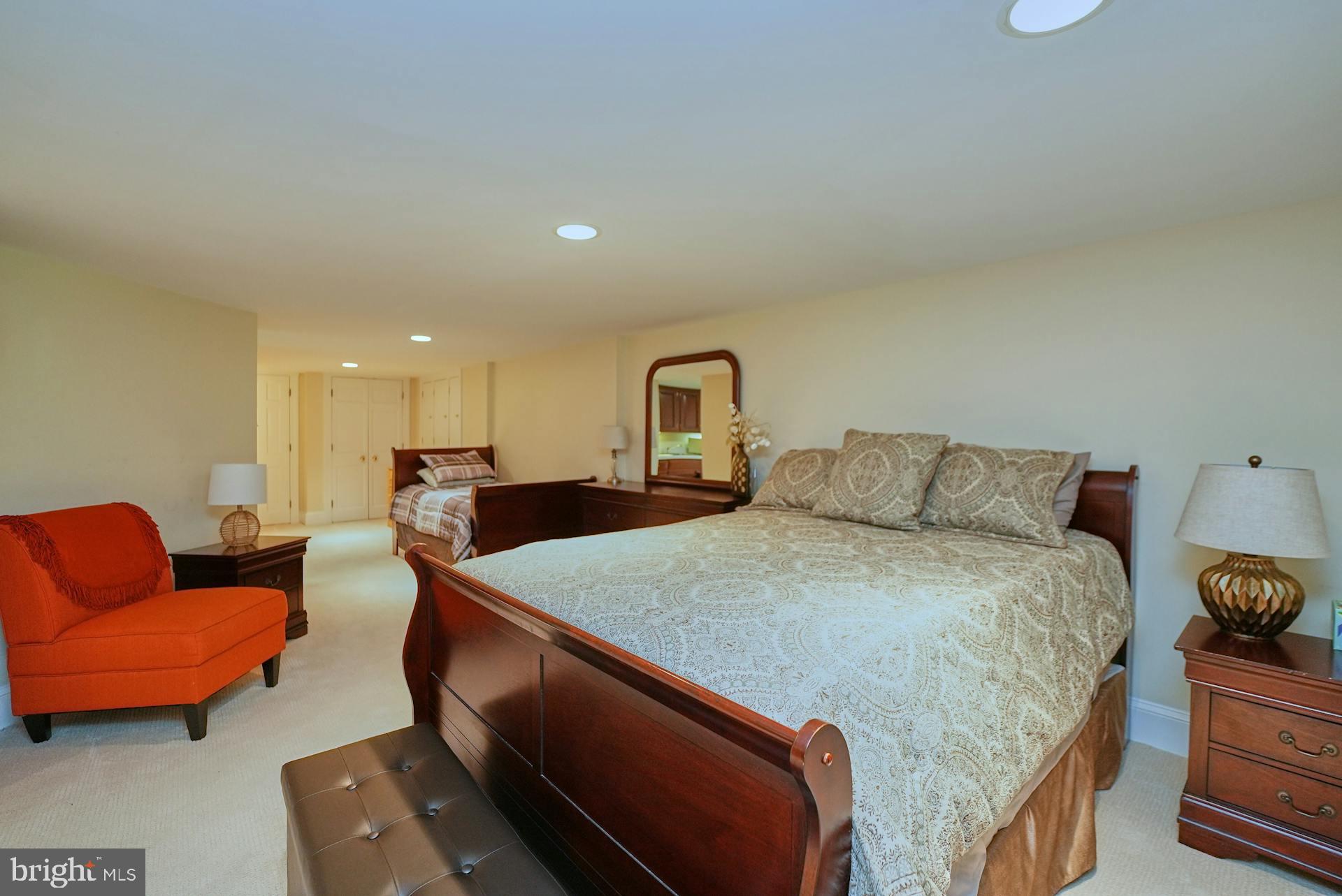 3016 WEBER PLACE