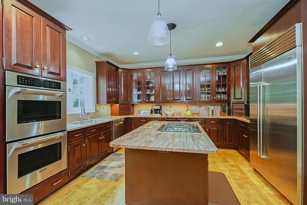 3016 WEBER PLACE