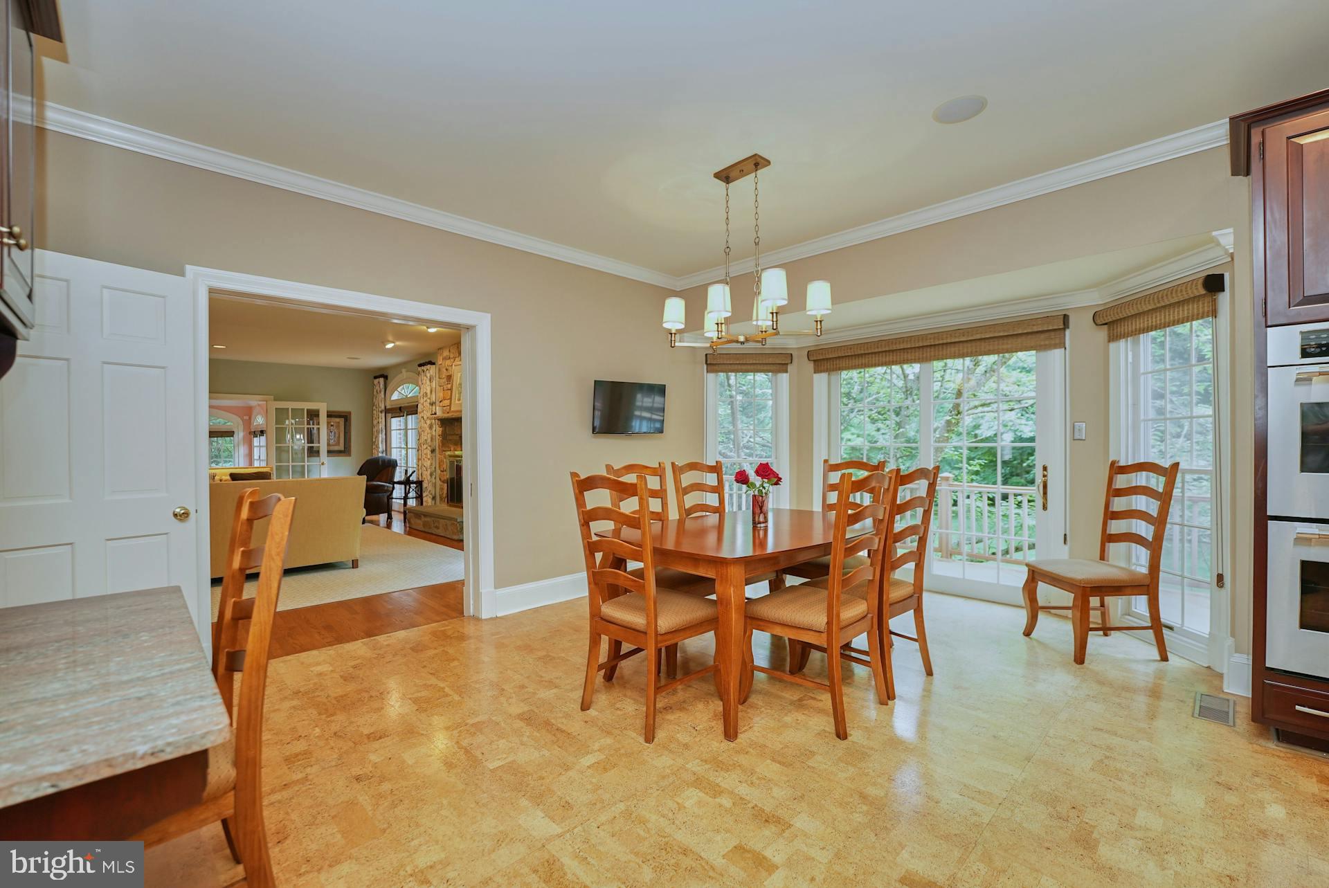 3016 WEBER PLACE