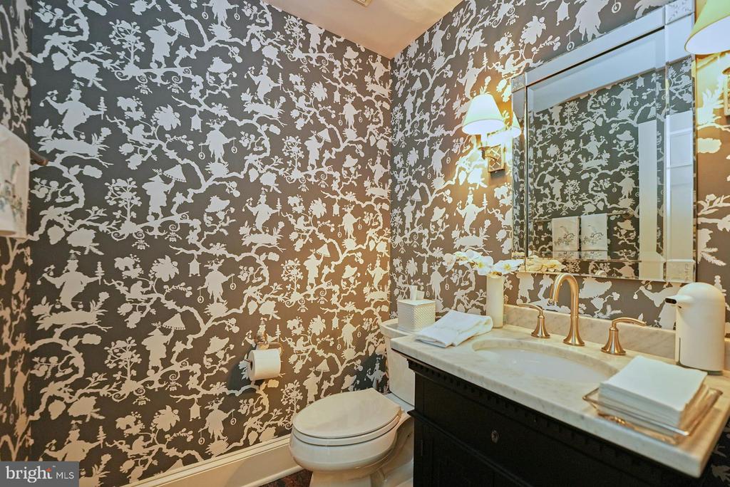 3016 WEBER PLACE