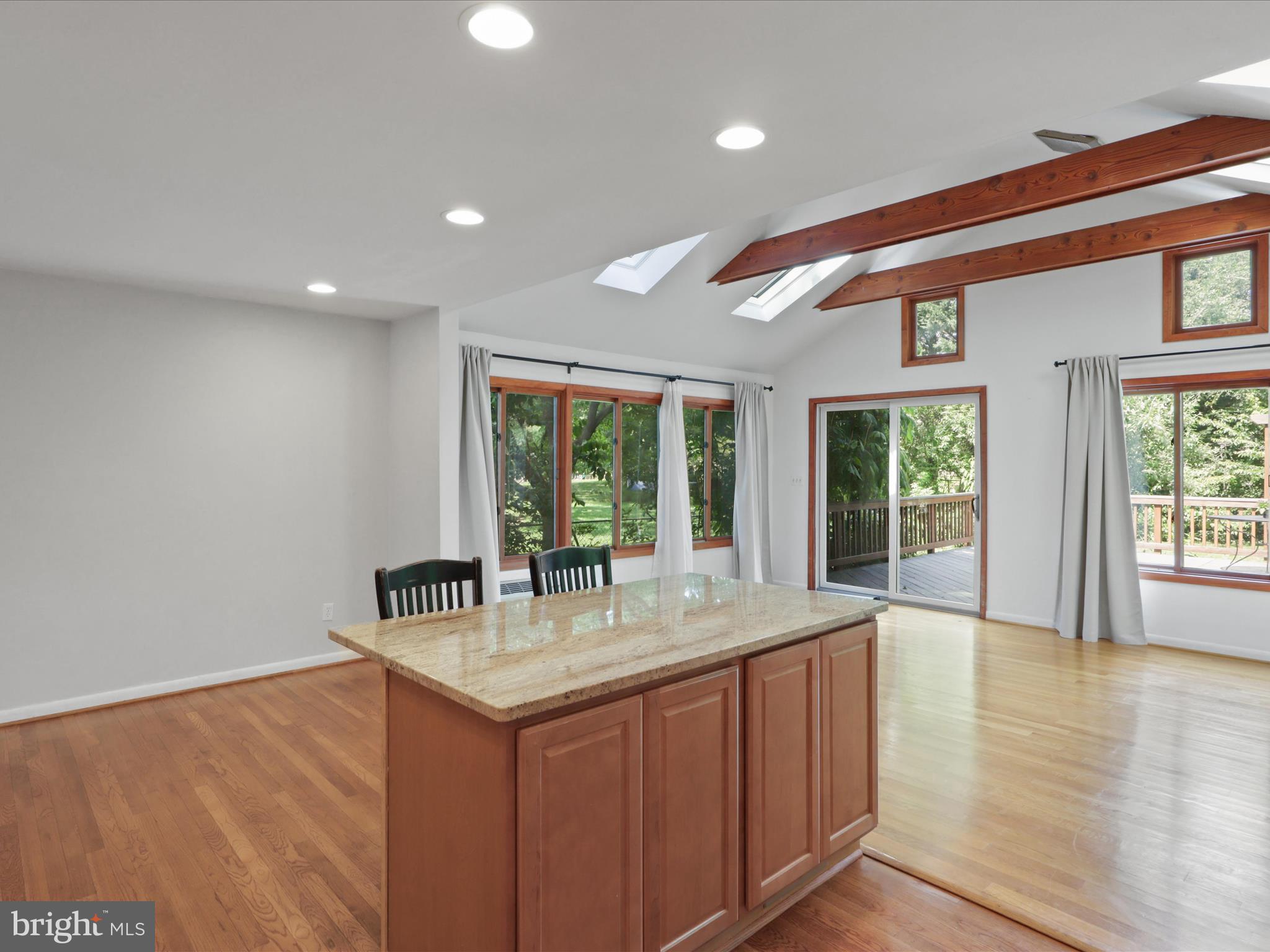 9527 OLD CREEK DRIVE