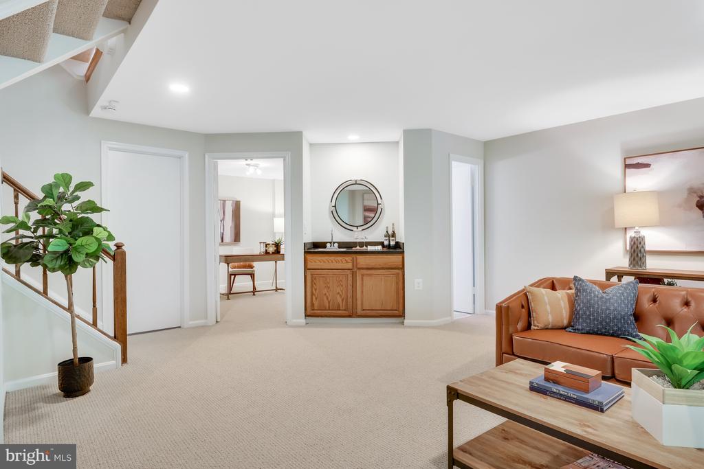 11964 SENTINEL POINT COURT
