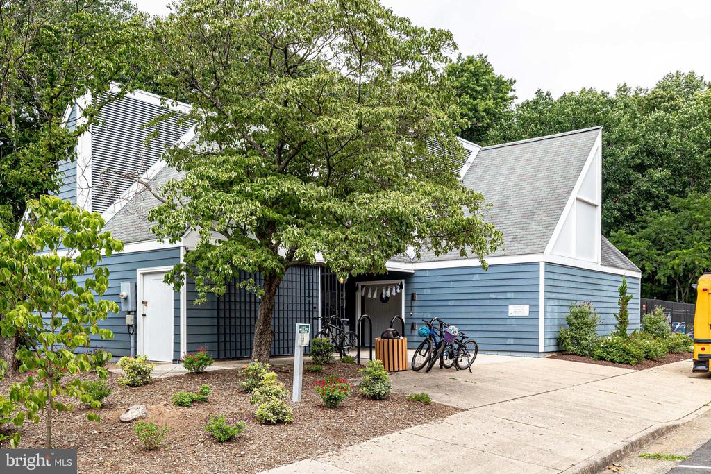 11964 SENTINEL POINT COURT