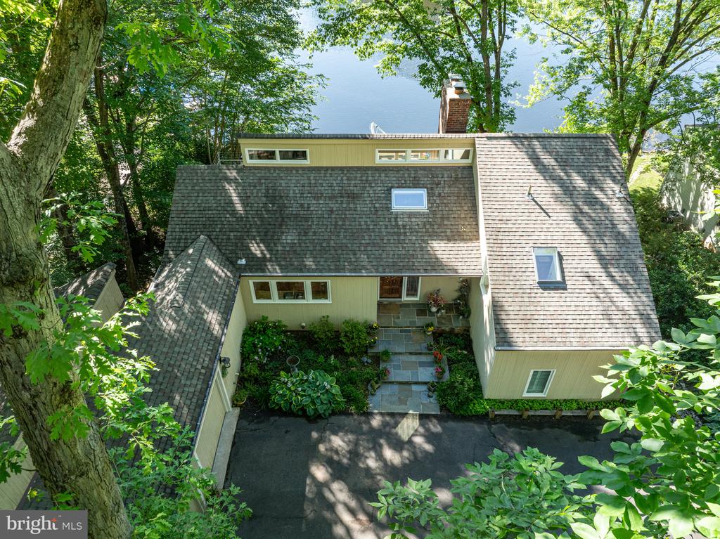 2146 OWLS COVE LANE