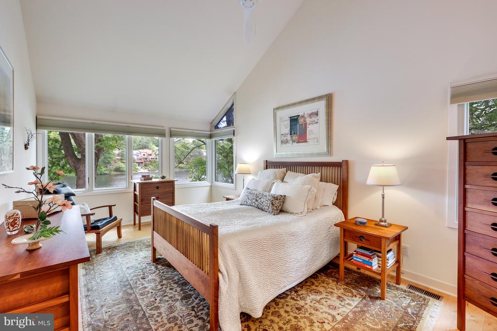 2146 OWLS COVE LANE