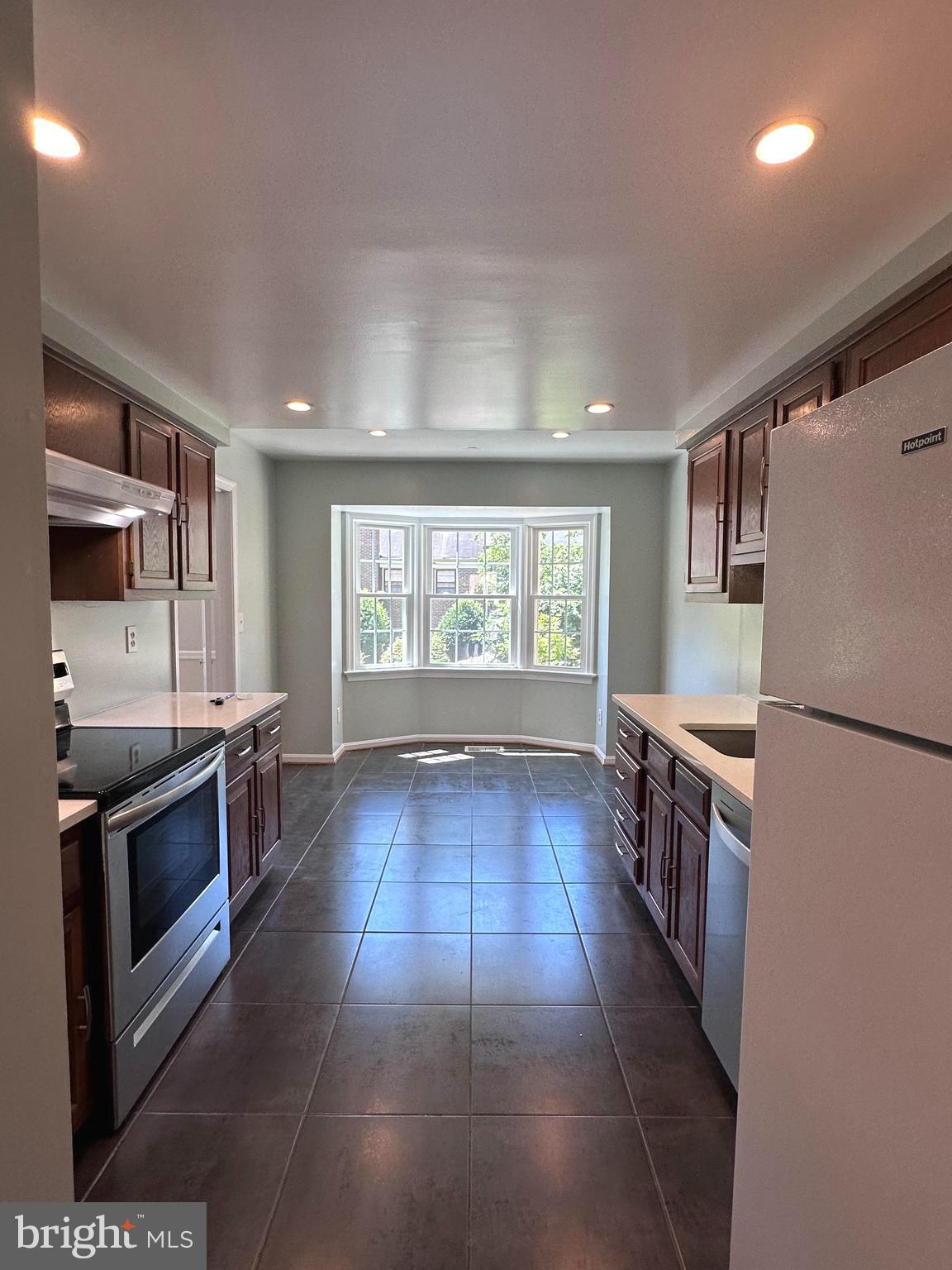 9313 CLANBROOK COURT