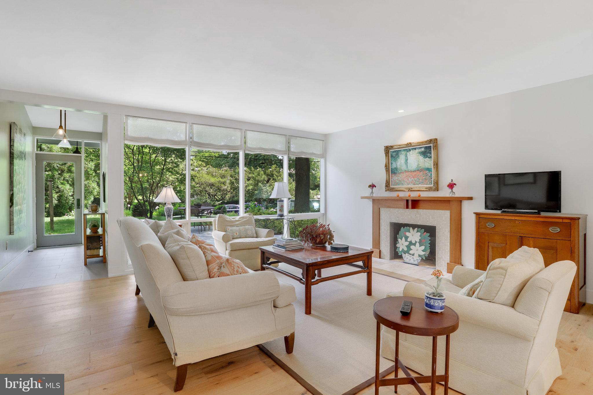 1917 MARTHAS ROAD