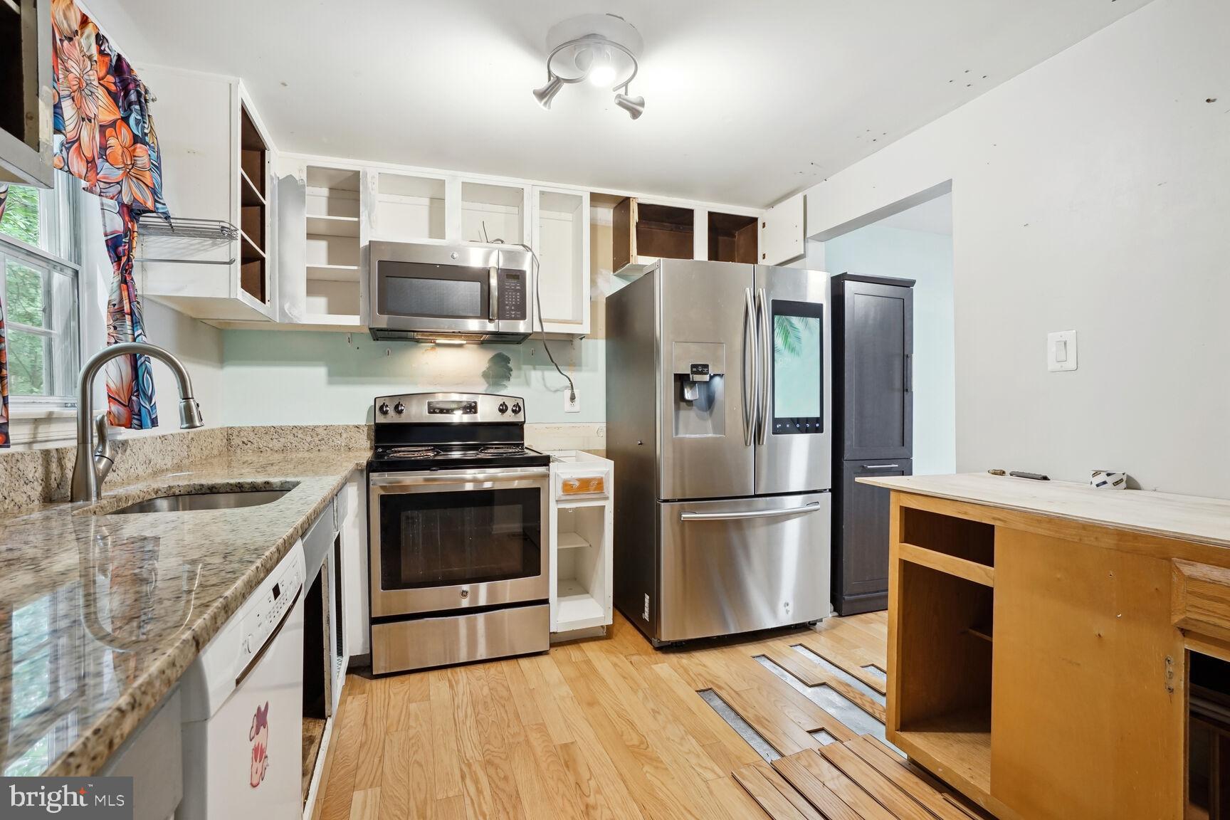 5748 WALNUT WOOD LANE