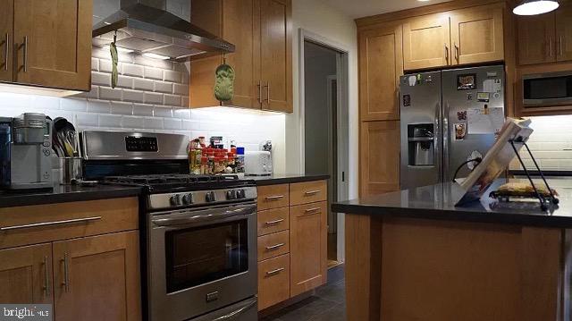 3322 PRINCE WILLIAM DRIVE