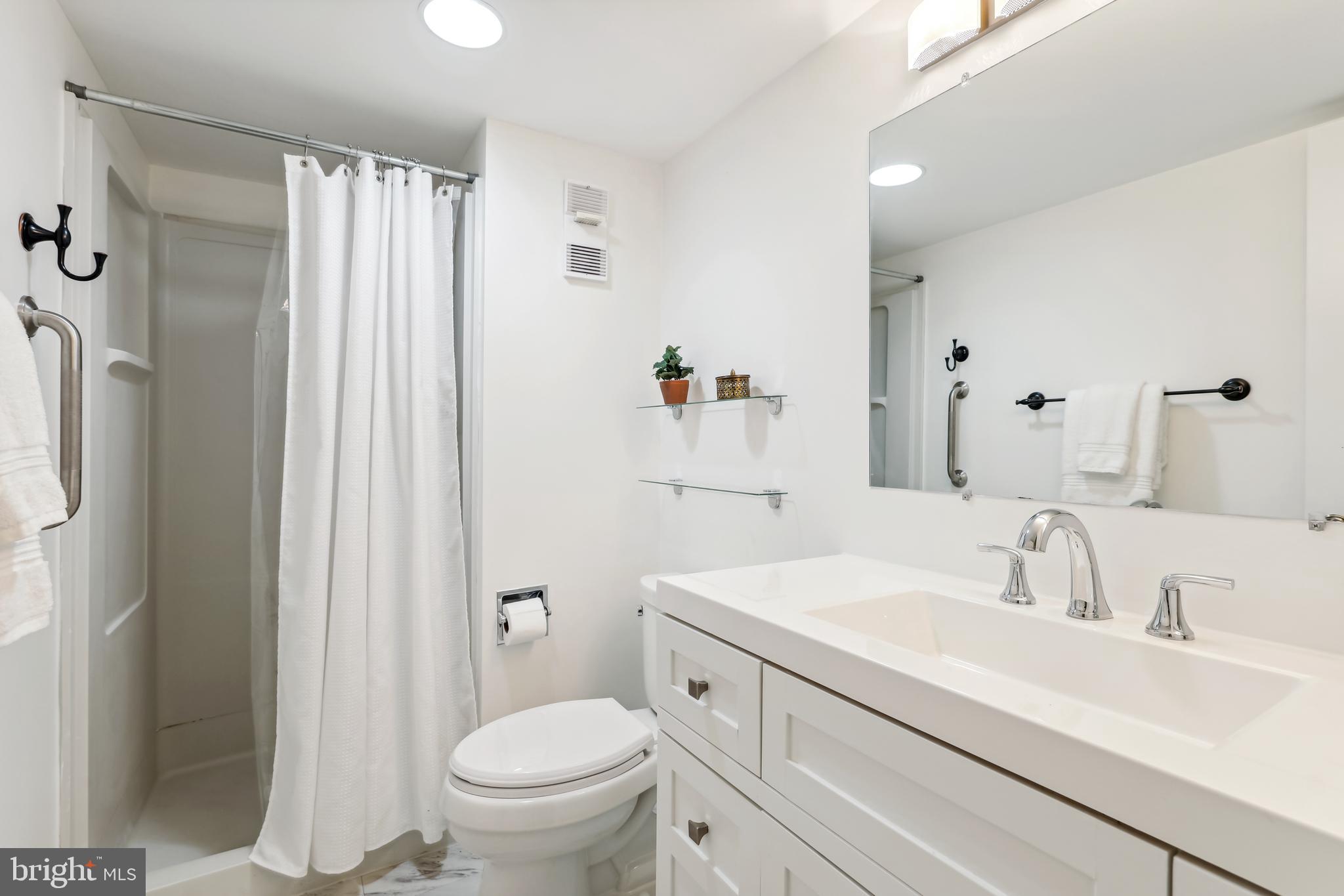 5903 MOUNT EAGLE DRIVE 206
