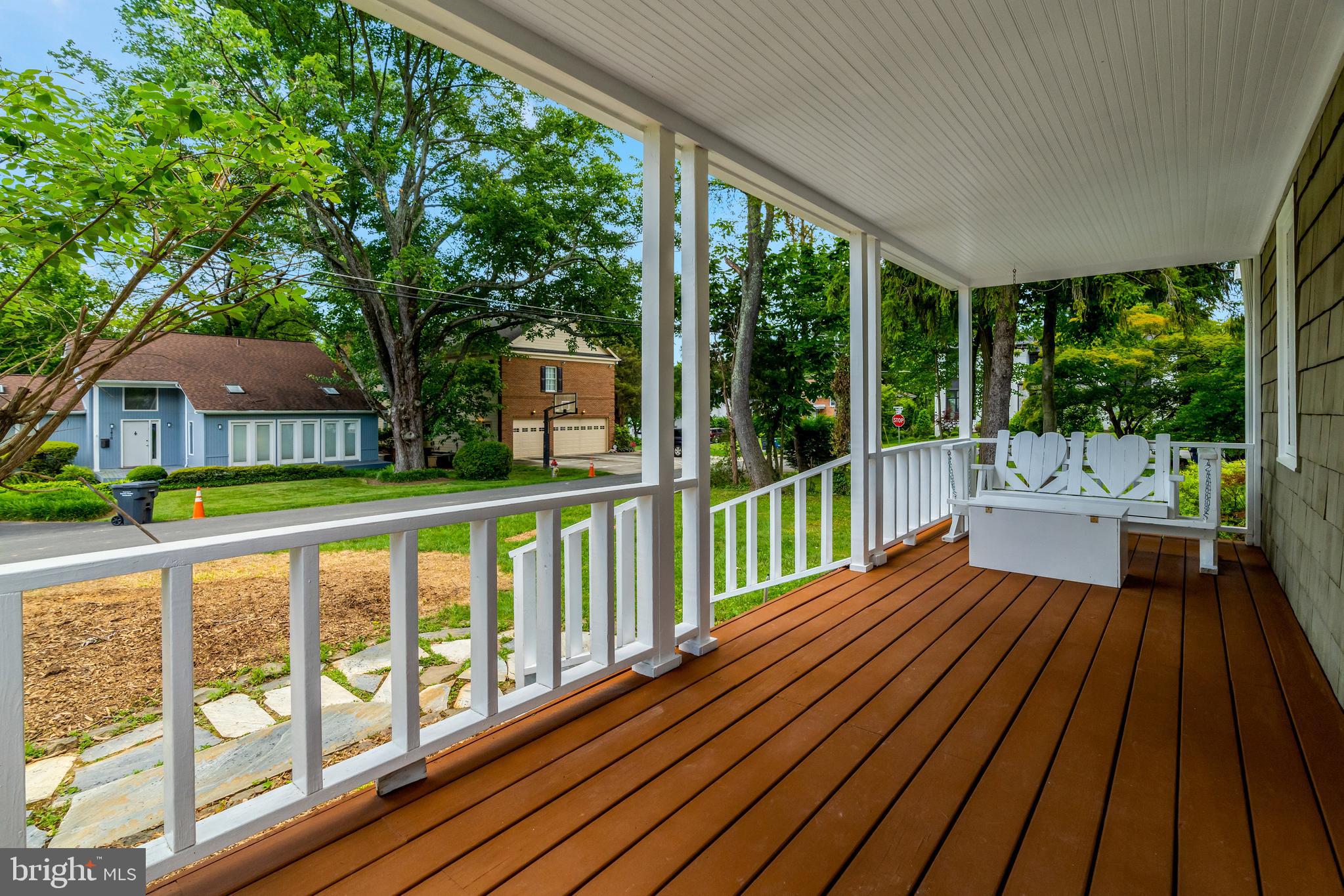 1407 CEDAR AVENUE