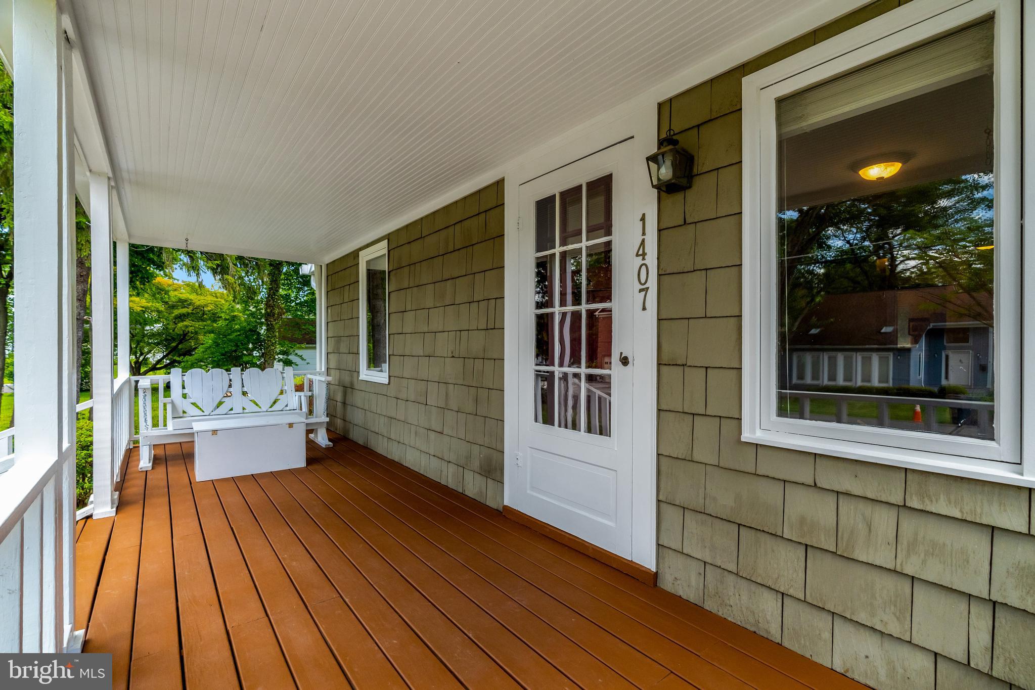 1407 CEDAR AVENUE