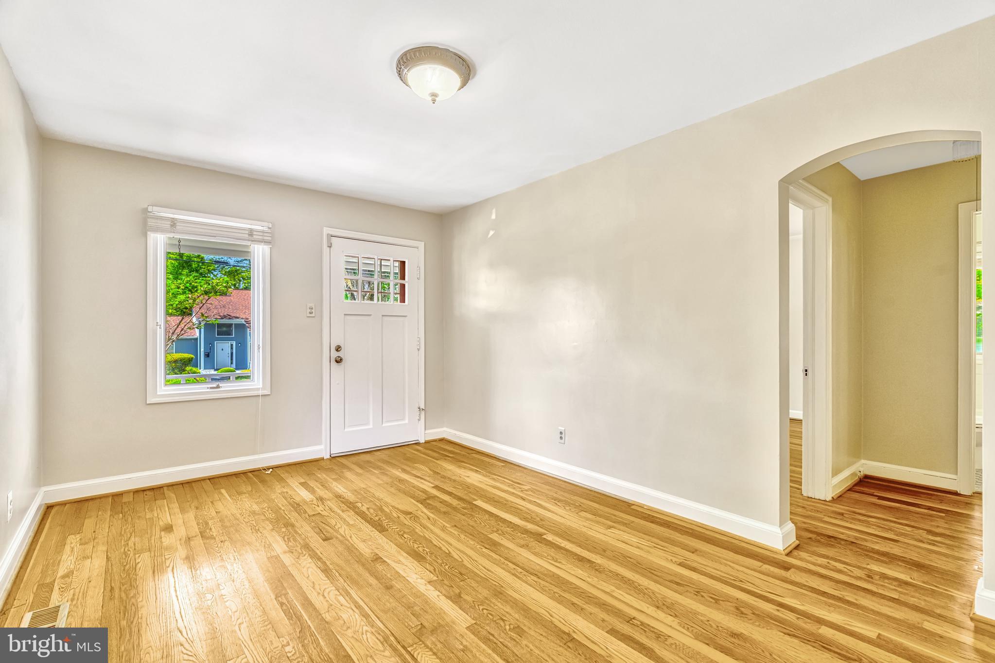 1407 CEDAR AVENUE