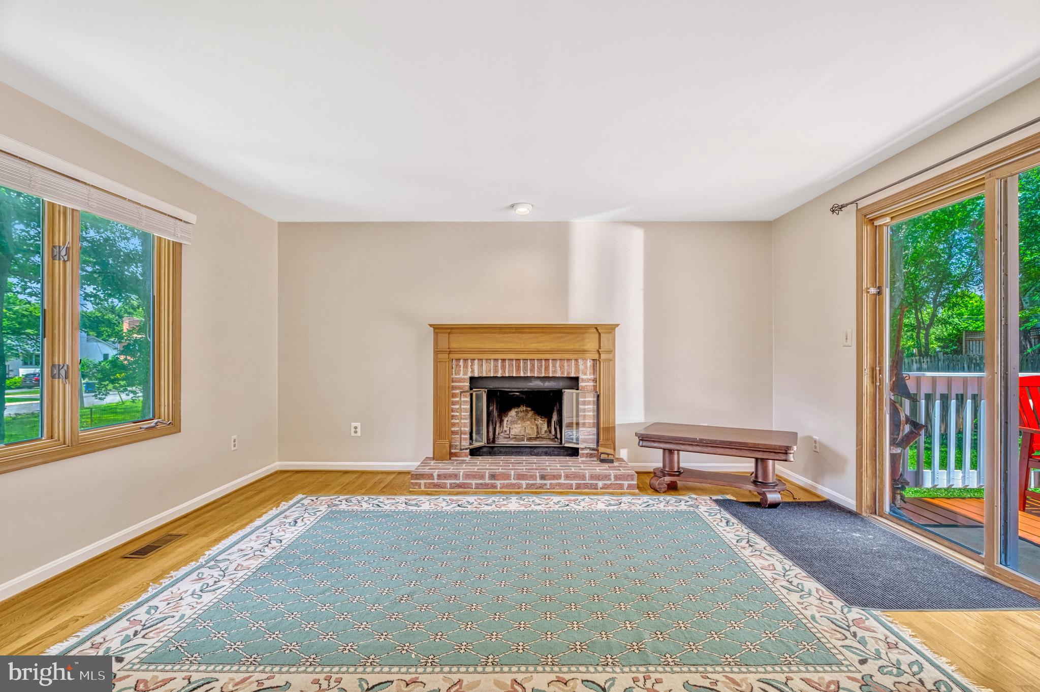 1407 CEDAR AVENUE