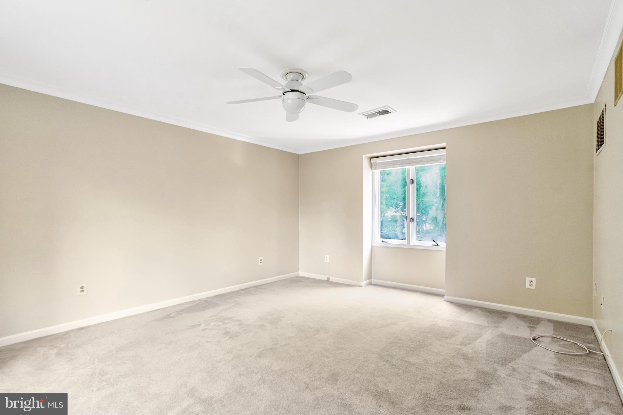 1407 CEDAR AVENUE