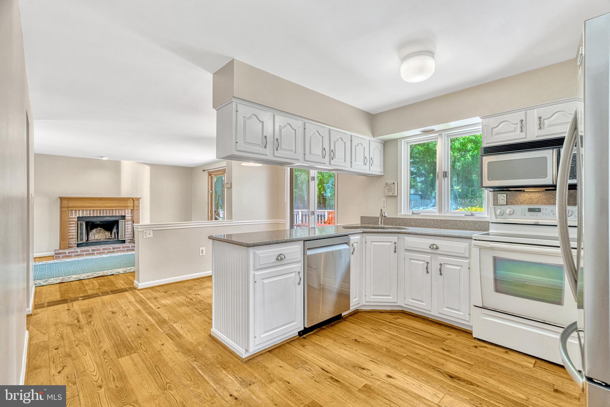 1407 CEDAR AVENUE