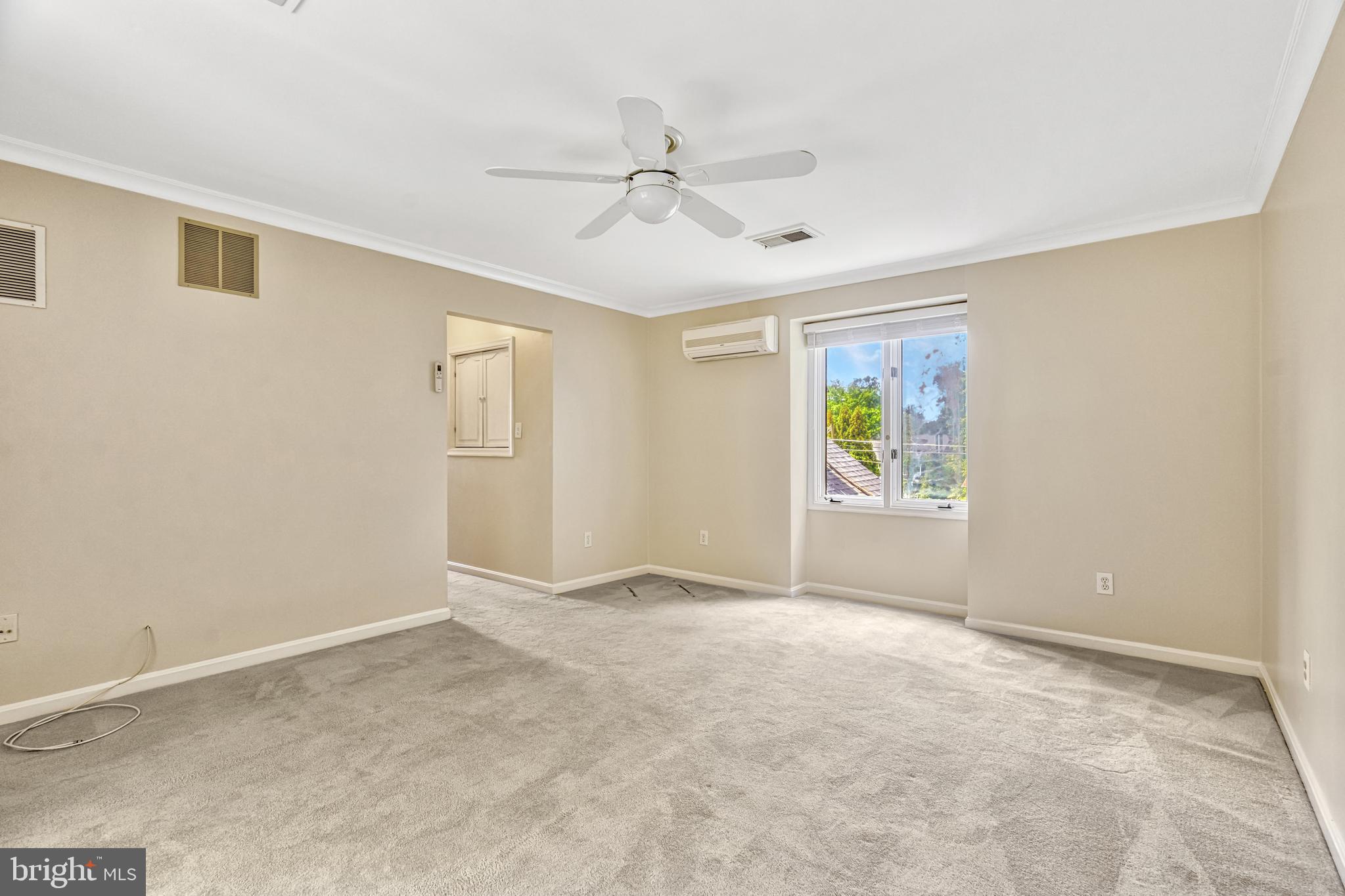 1407 CEDAR AVENUE