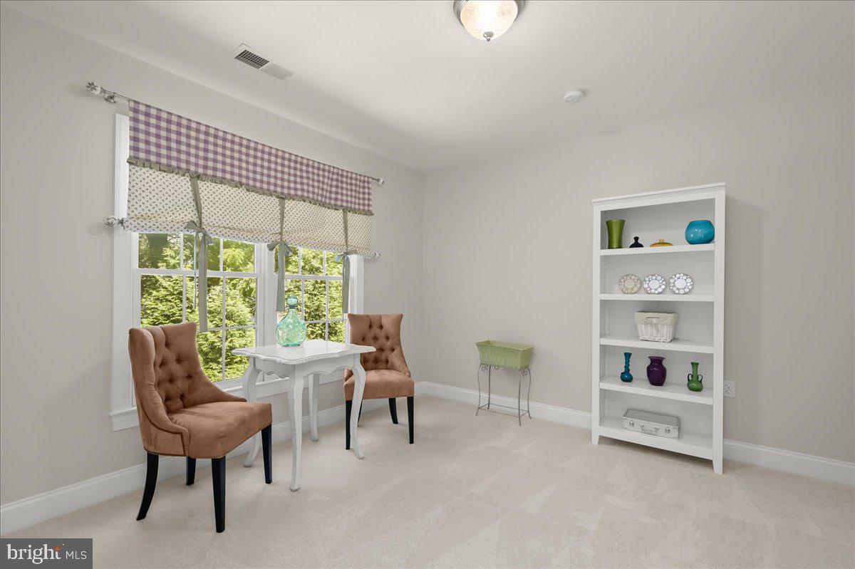 3127 WOODLAND LANE