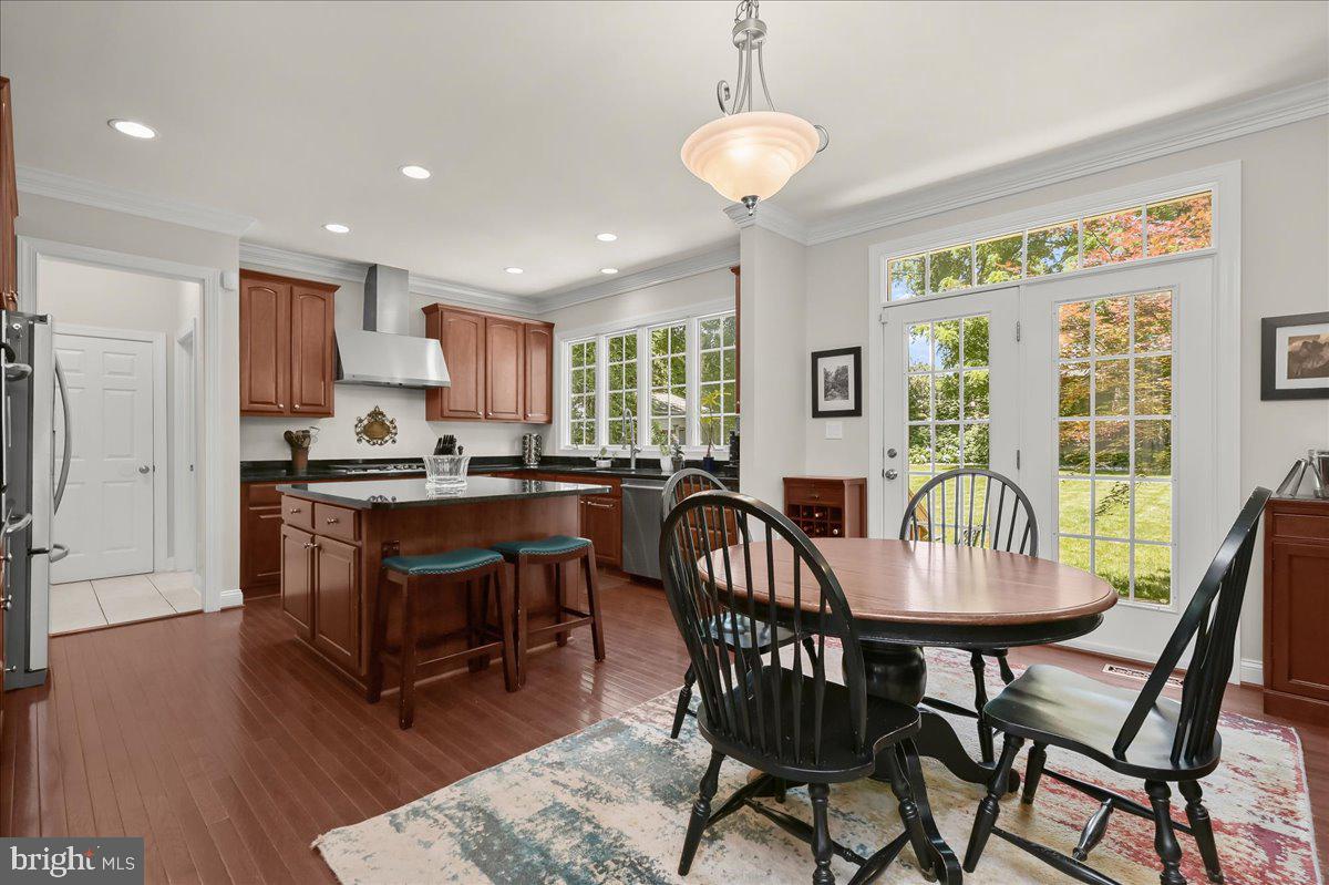3127 WOODLAND LANE