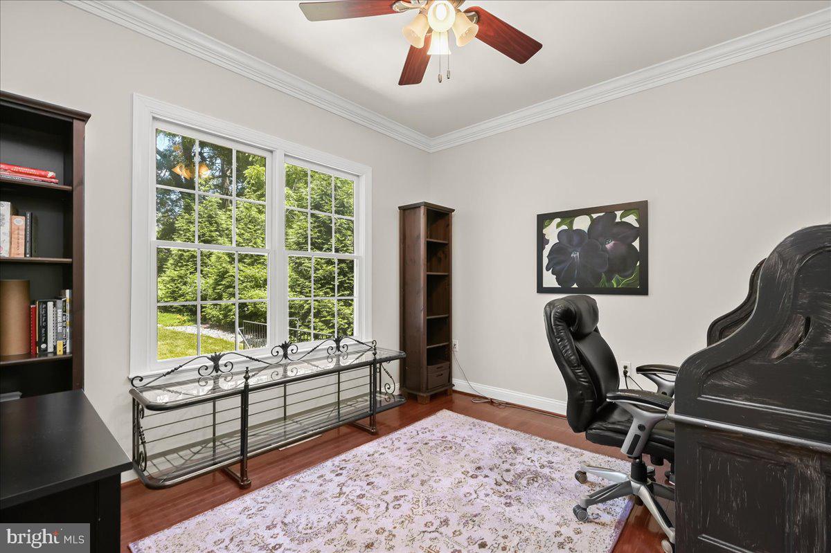 3127 WOODLAND LANE