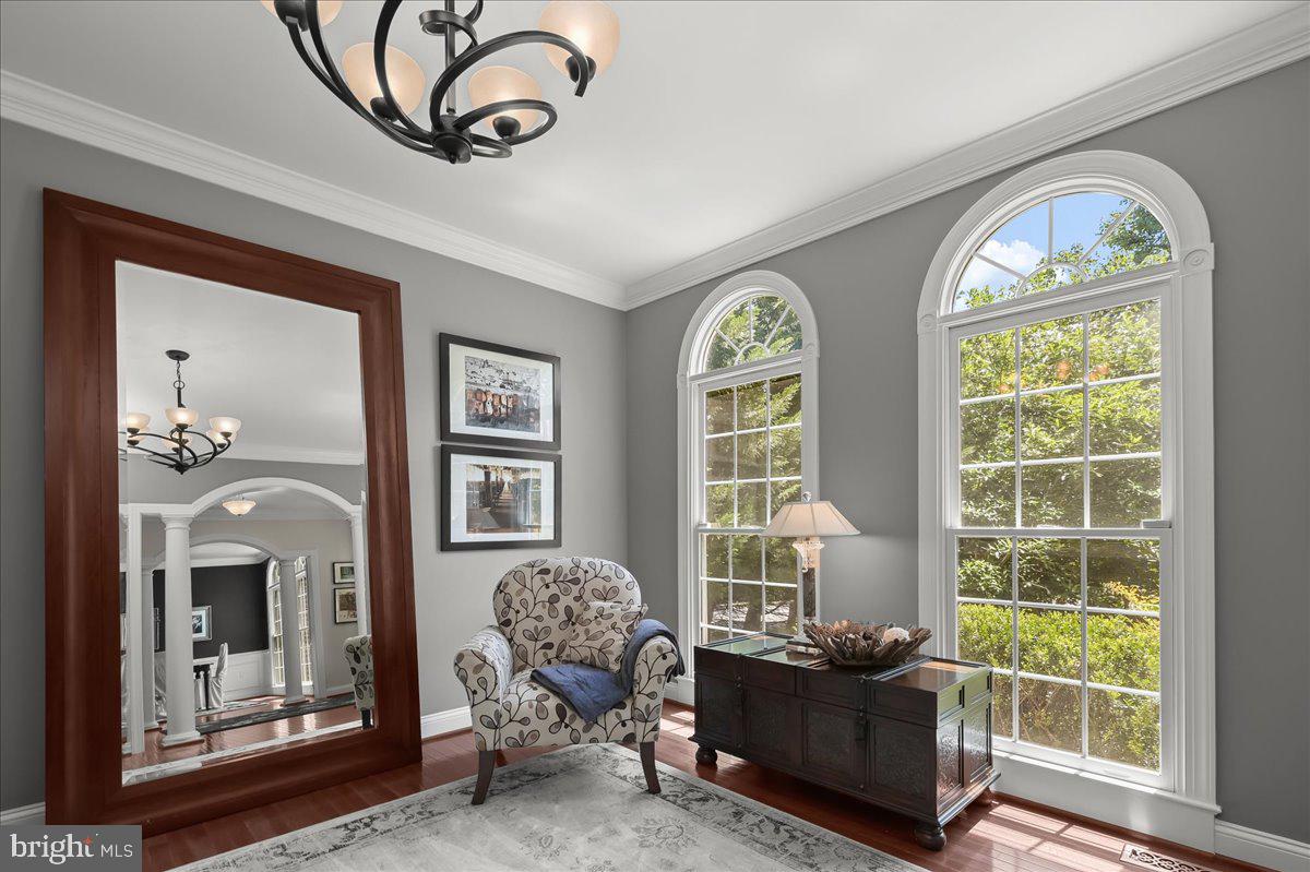 3127 WOODLAND LANE