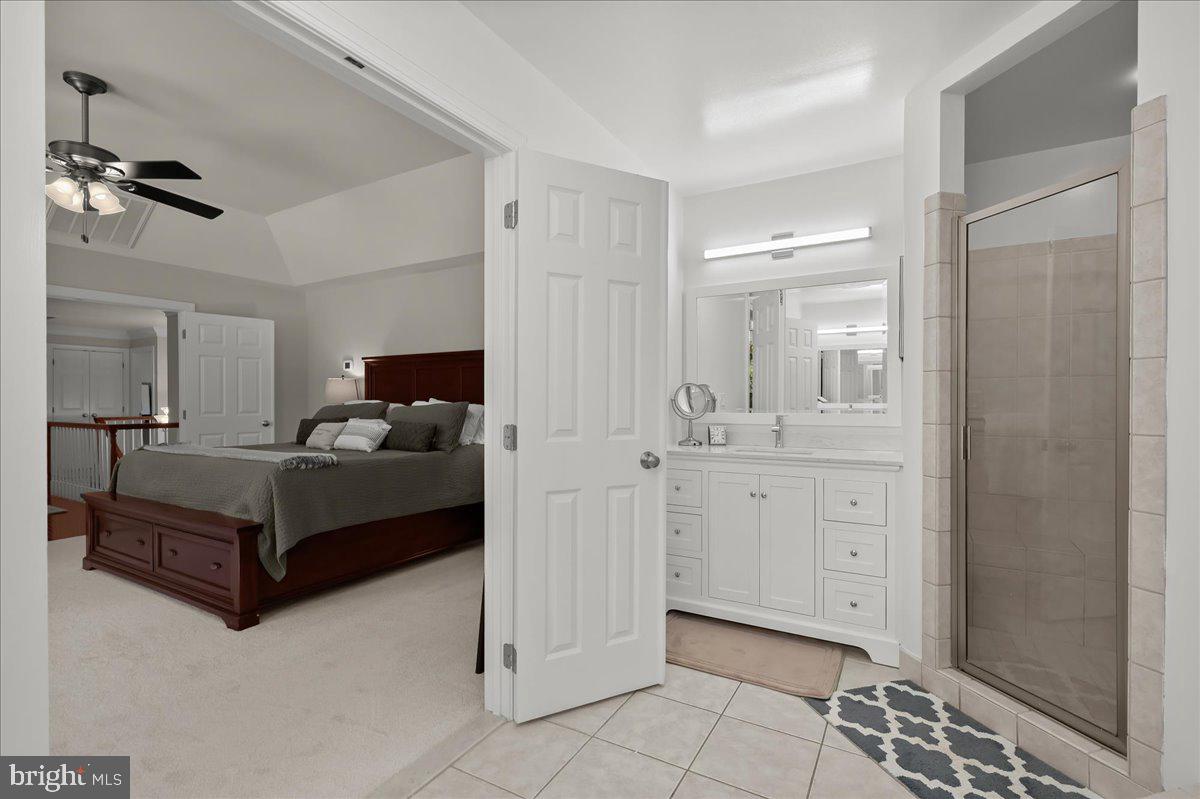 3127 WOODLAND LANE
