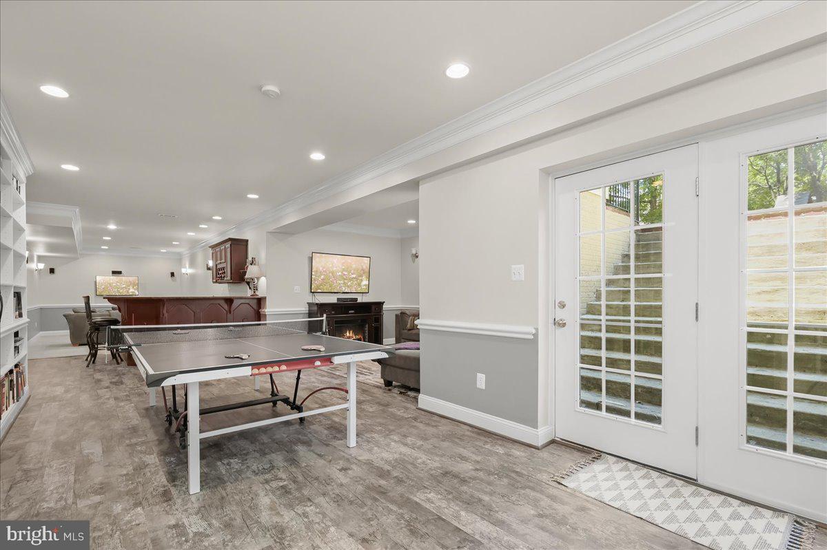 3127 WOODLAND LANE