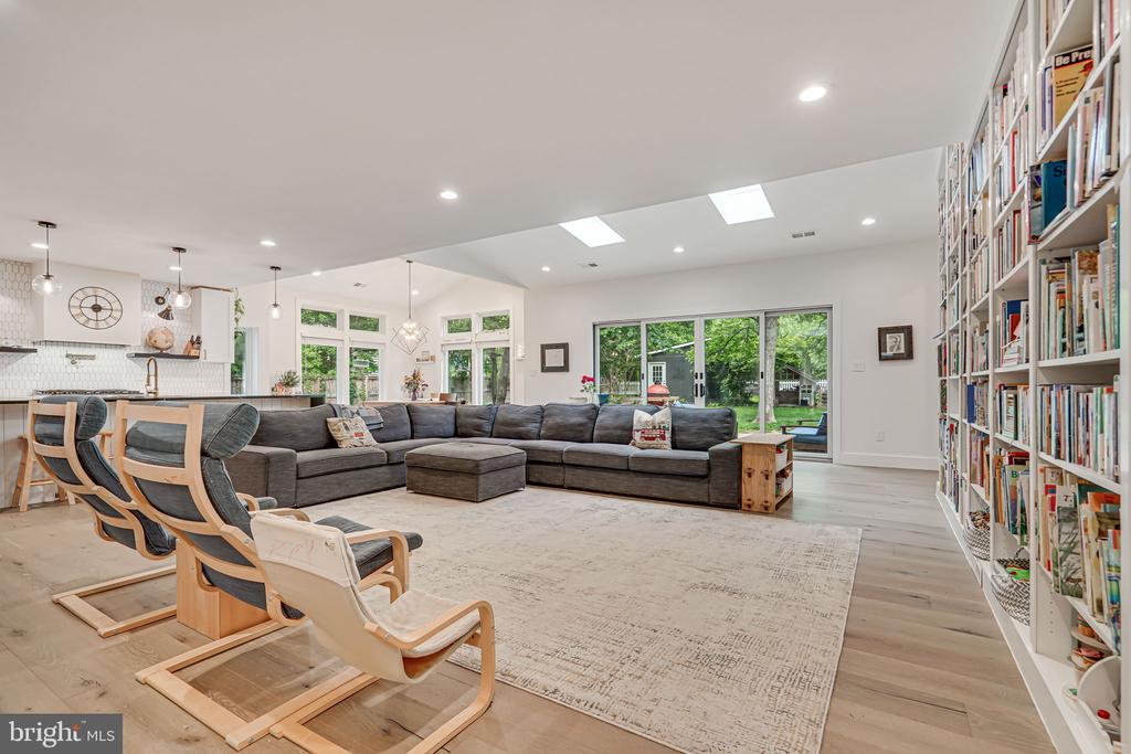 3515 BLAIR ROAD